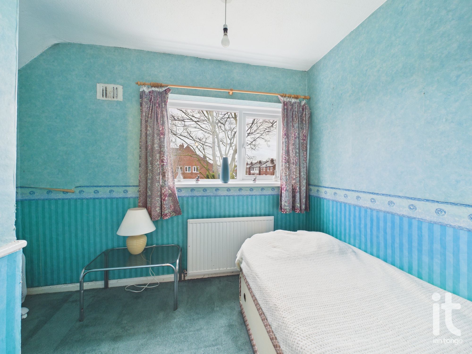 3 bedroom semi-detached house Under Offer in Stockport - Photograph 22.