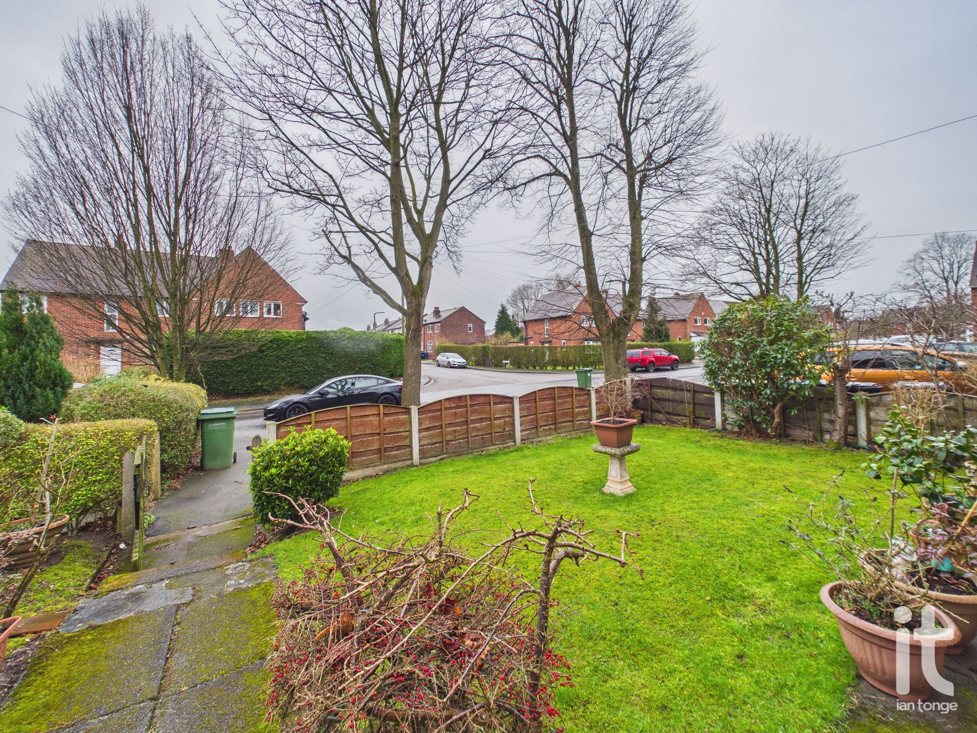 3 bedroom semi-detached house Under Offer in Stockport - Photograph 4.