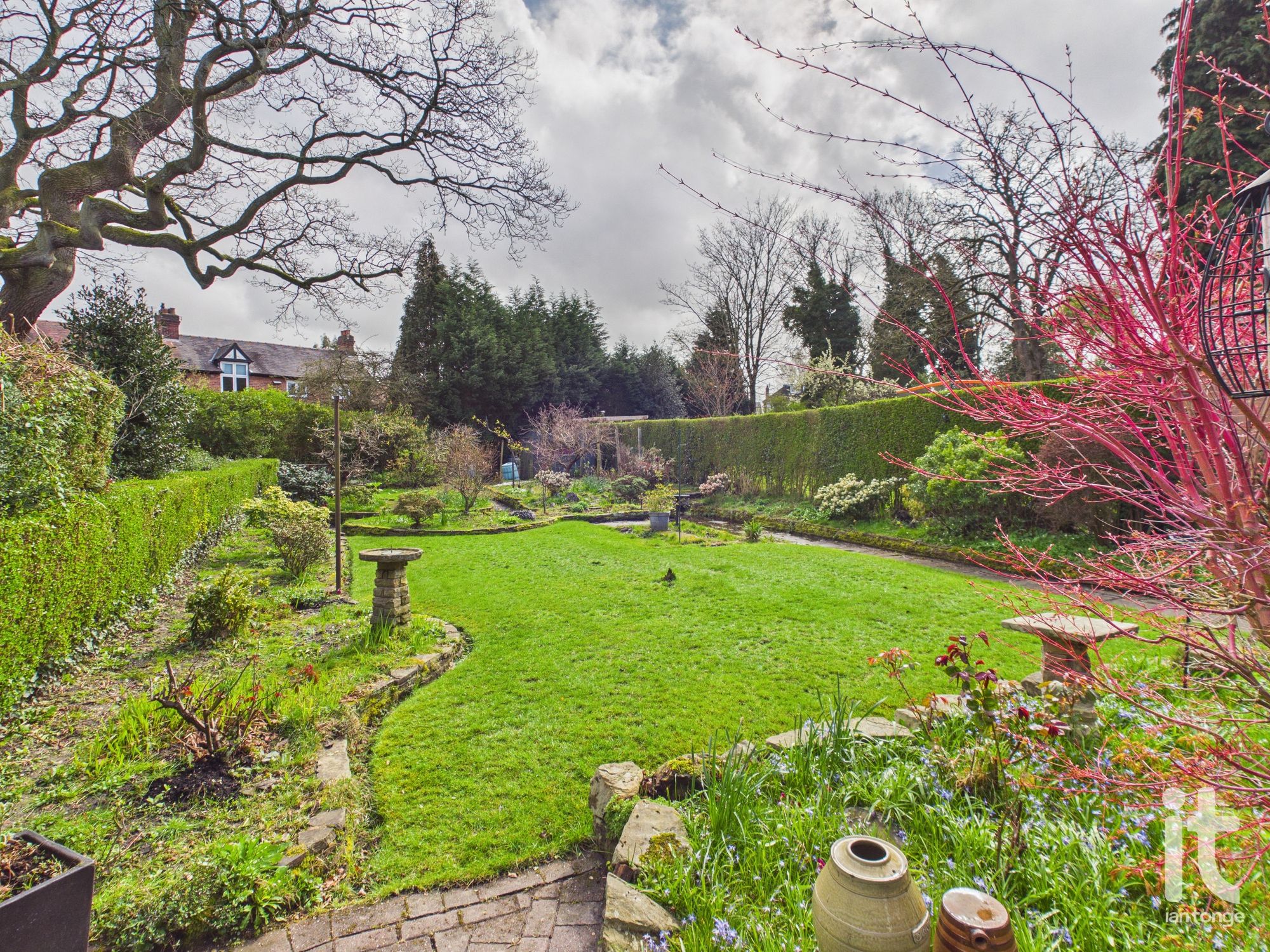 4 bedroom semi-detached house For Sale in Stockport - Photograph 3.