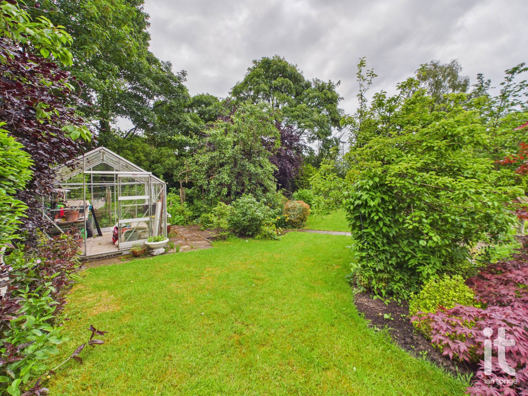 4 bedroom detached house For Sale in Stockport - Photograph 23.