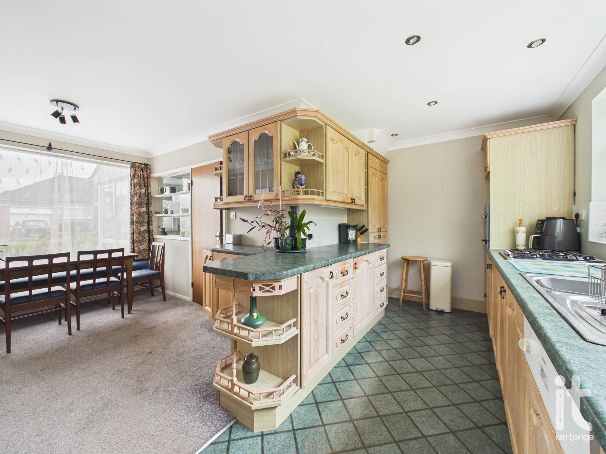 4 bedroom detached house For Sale in Stockport - Photograph 9.