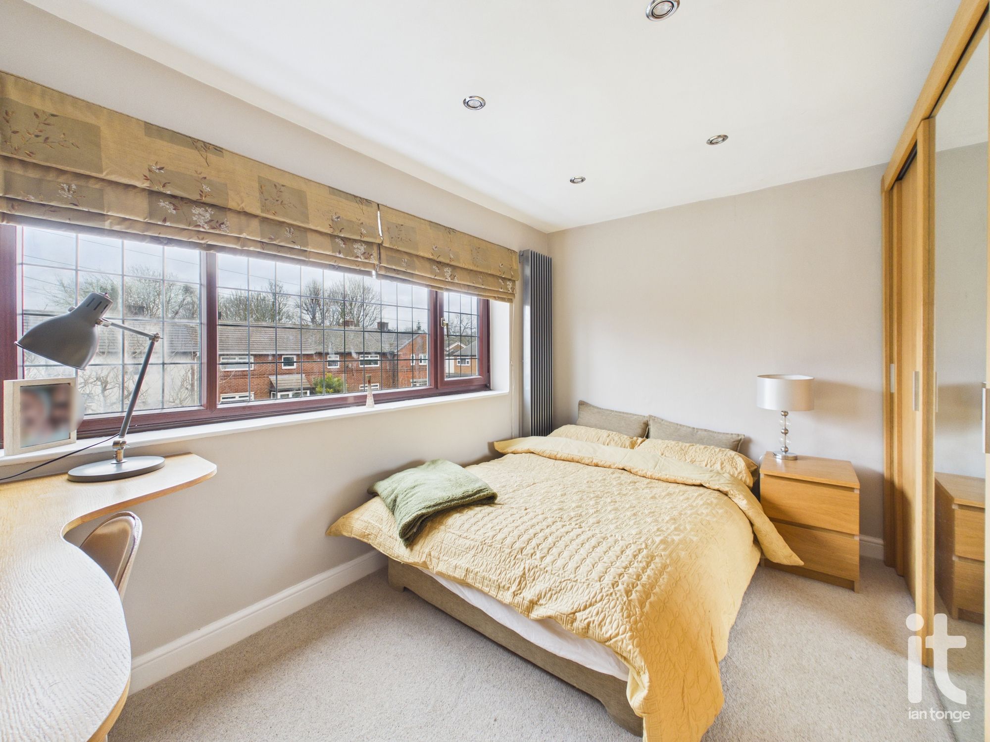 3 bedroom semi-detached house Under Offer in Stockport - Photograph 16.