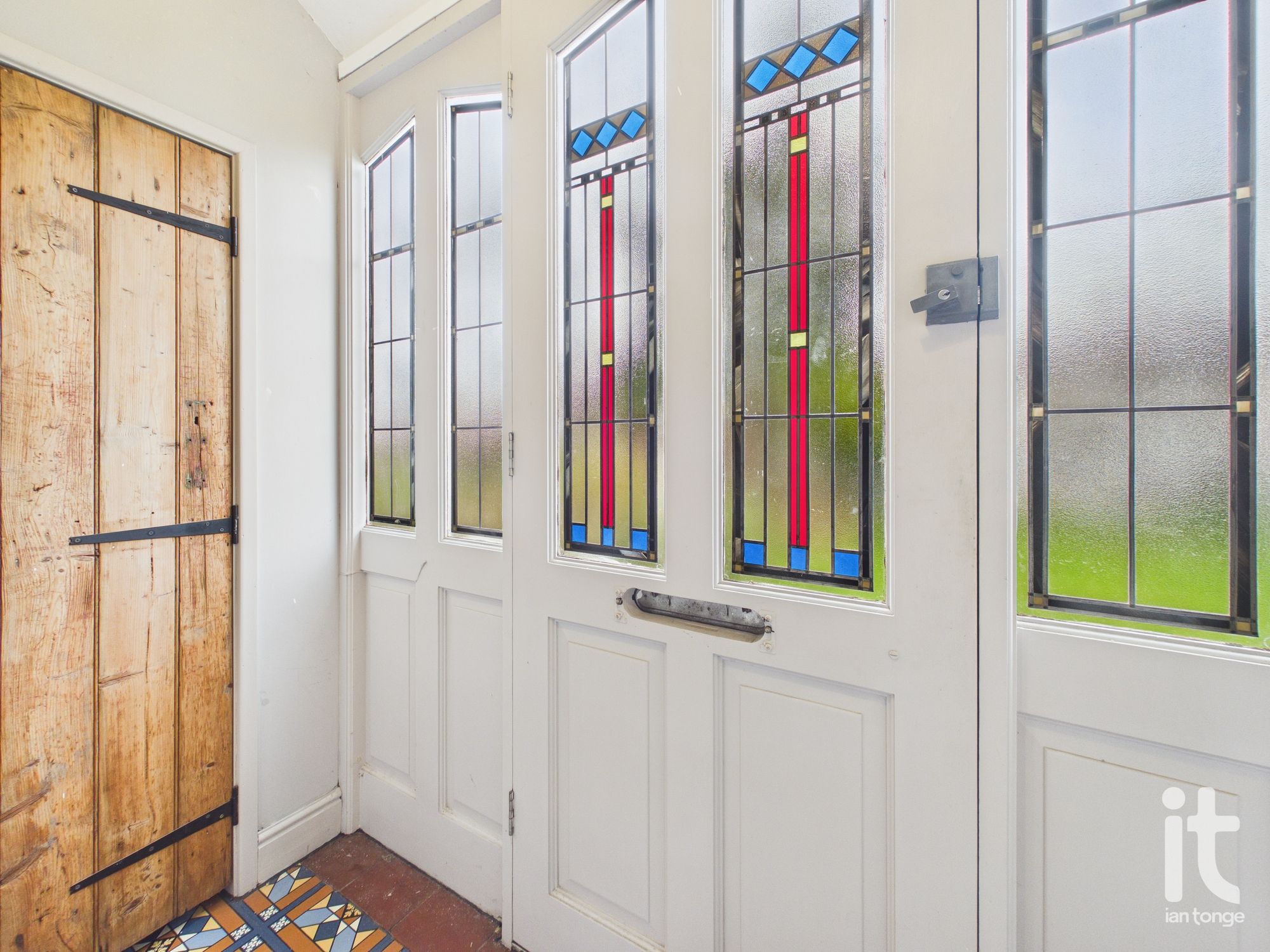 3 bedroom semi-detached house Under Offer in Stockport - Photograph 6.