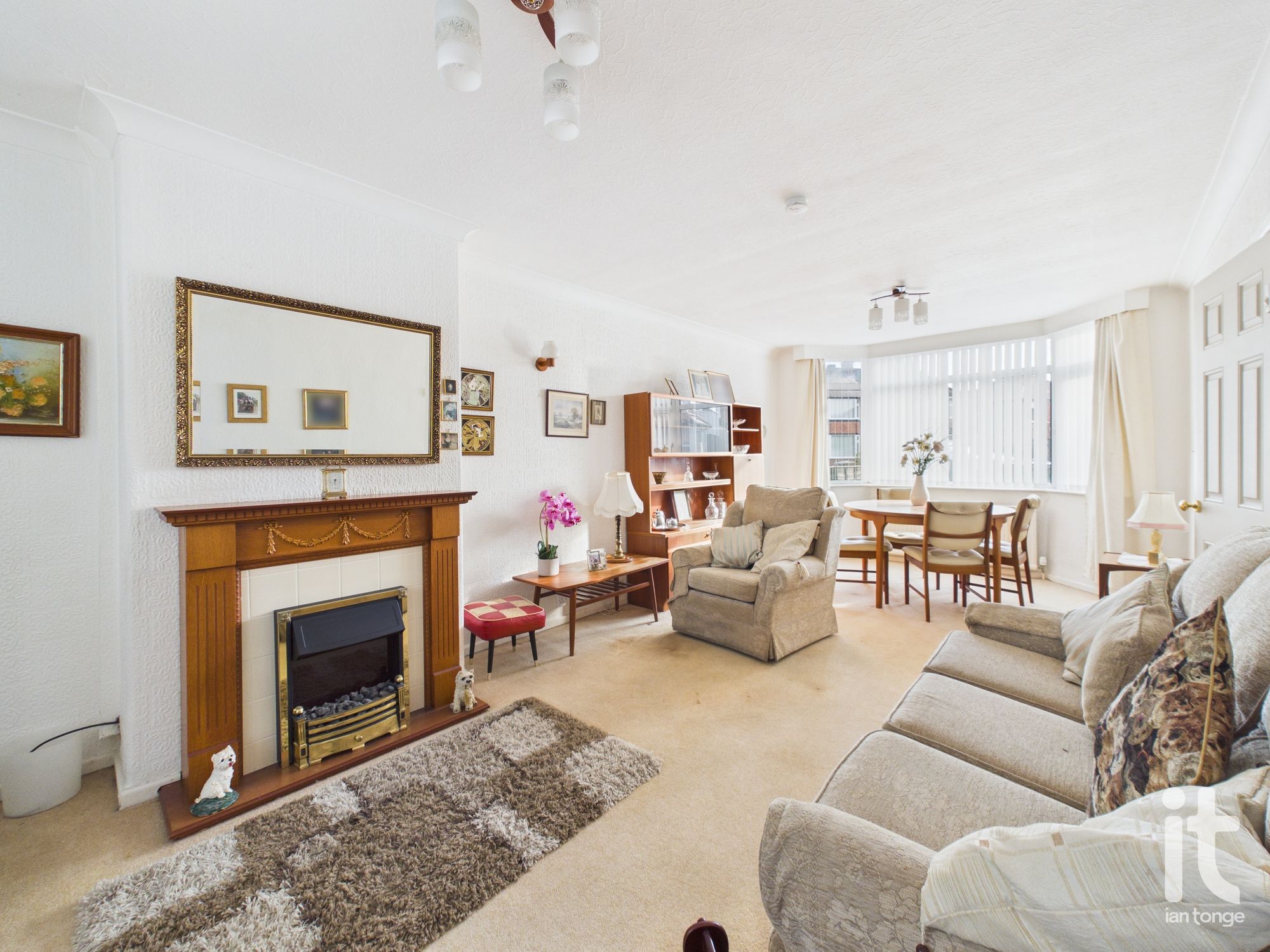 3 bedroom semi-detached house Under Offer in Stockport - Photograph 3.