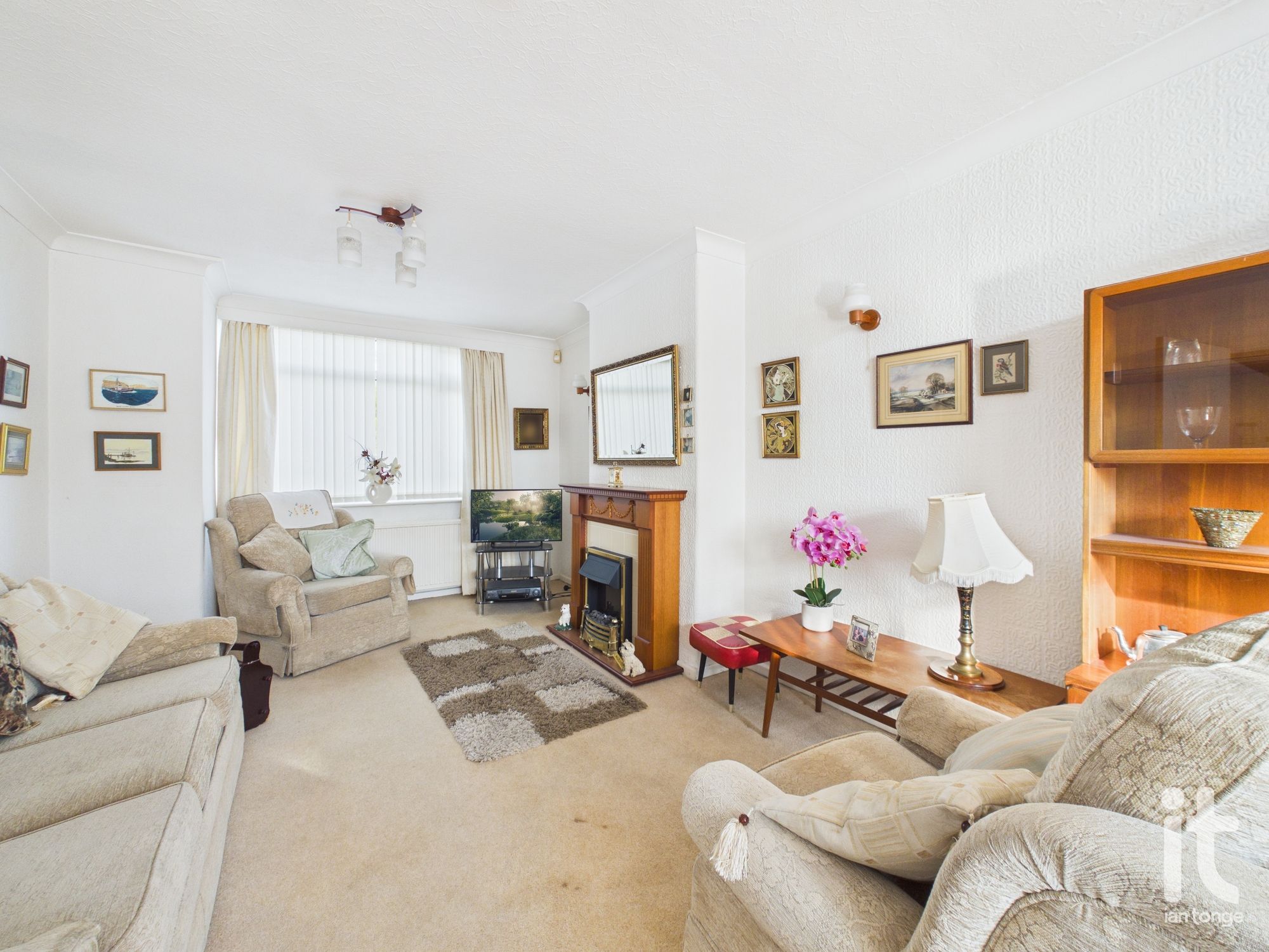 3 bedroom semi-detached house Under Offer in Stockport - Photograph 9.