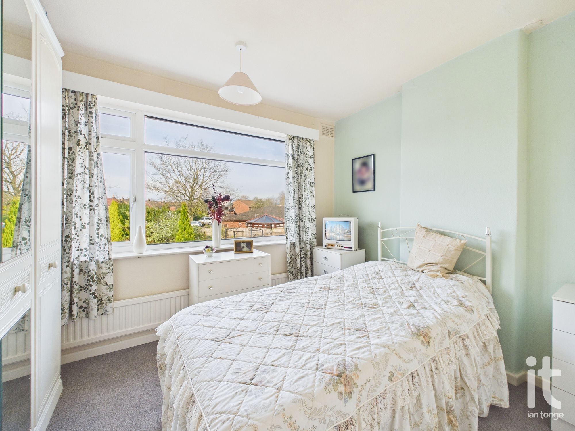 3 bedroom semi-detached house Under Offer in Stockport - Photograph 14.