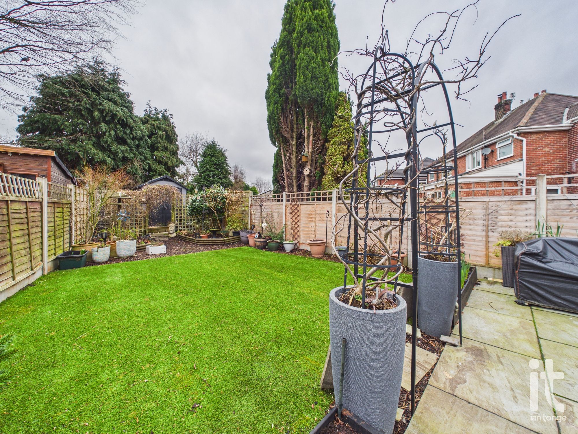 3 bedroom semi-detached house SSTC in Stockport - Photograph 7.