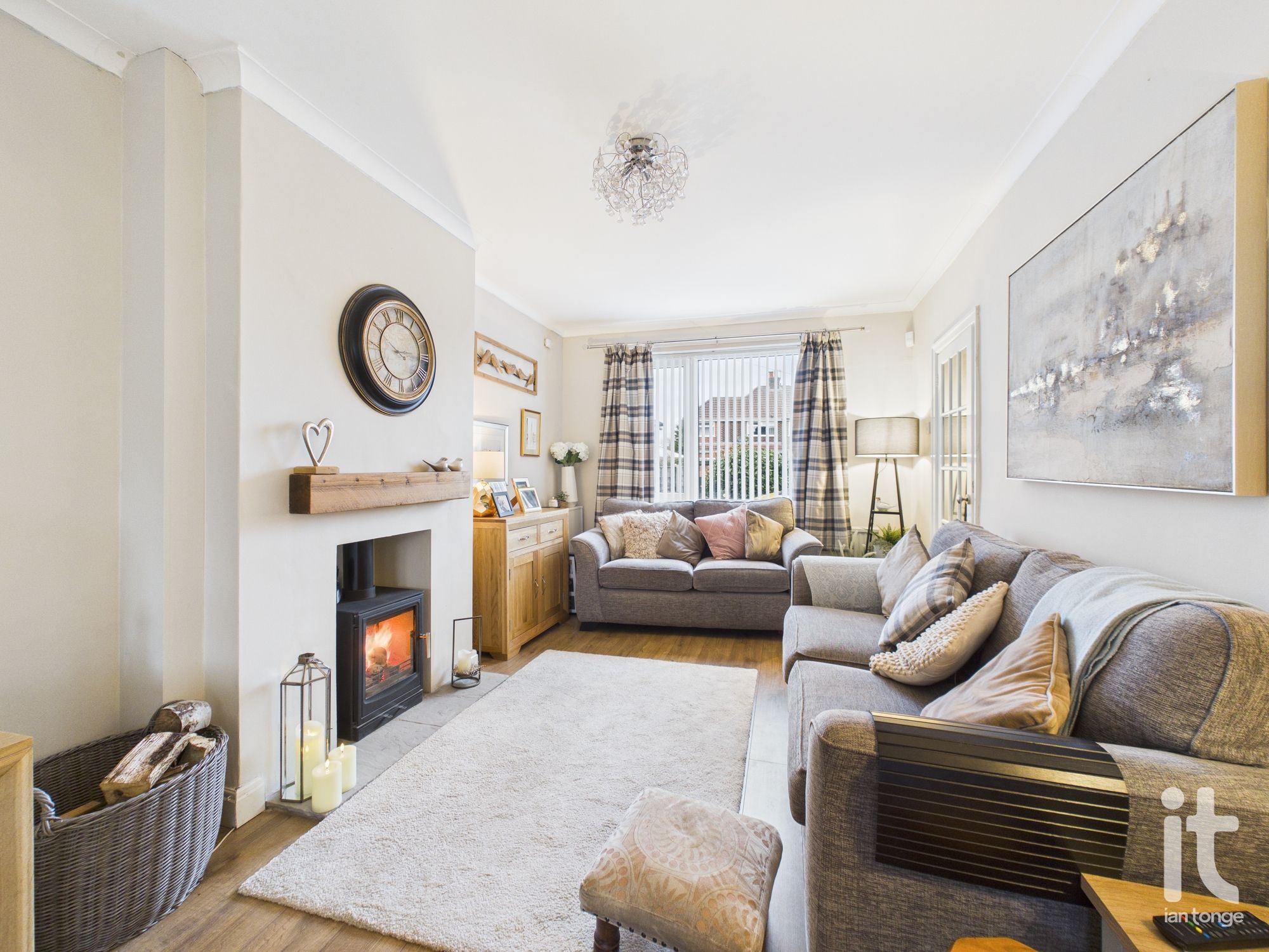 3 bedroom semi-detached house SSTC in Stockport - Photograph 15.