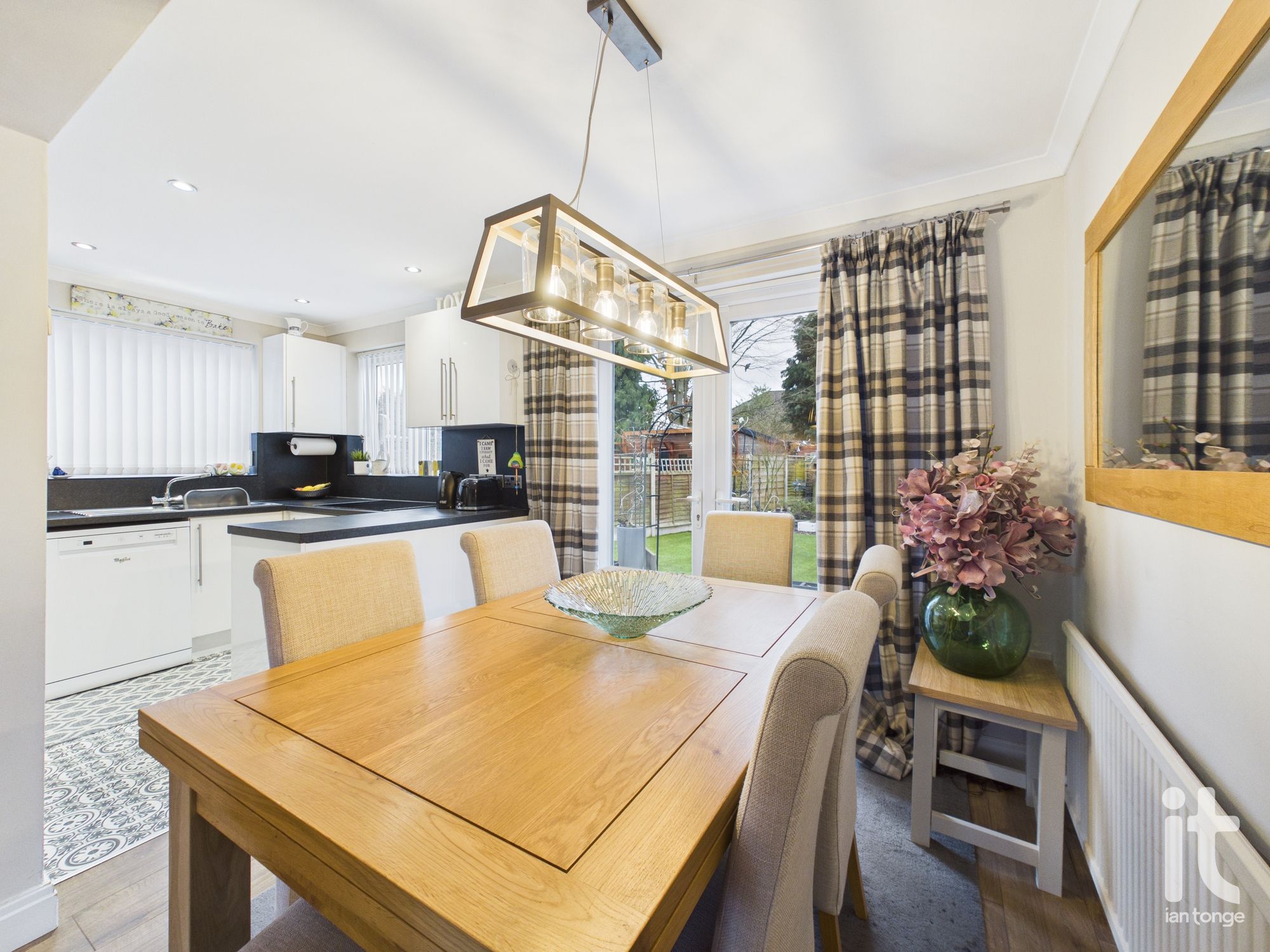 3 bedroom semi-detached house SSTC in Stockport - Photograph 19.