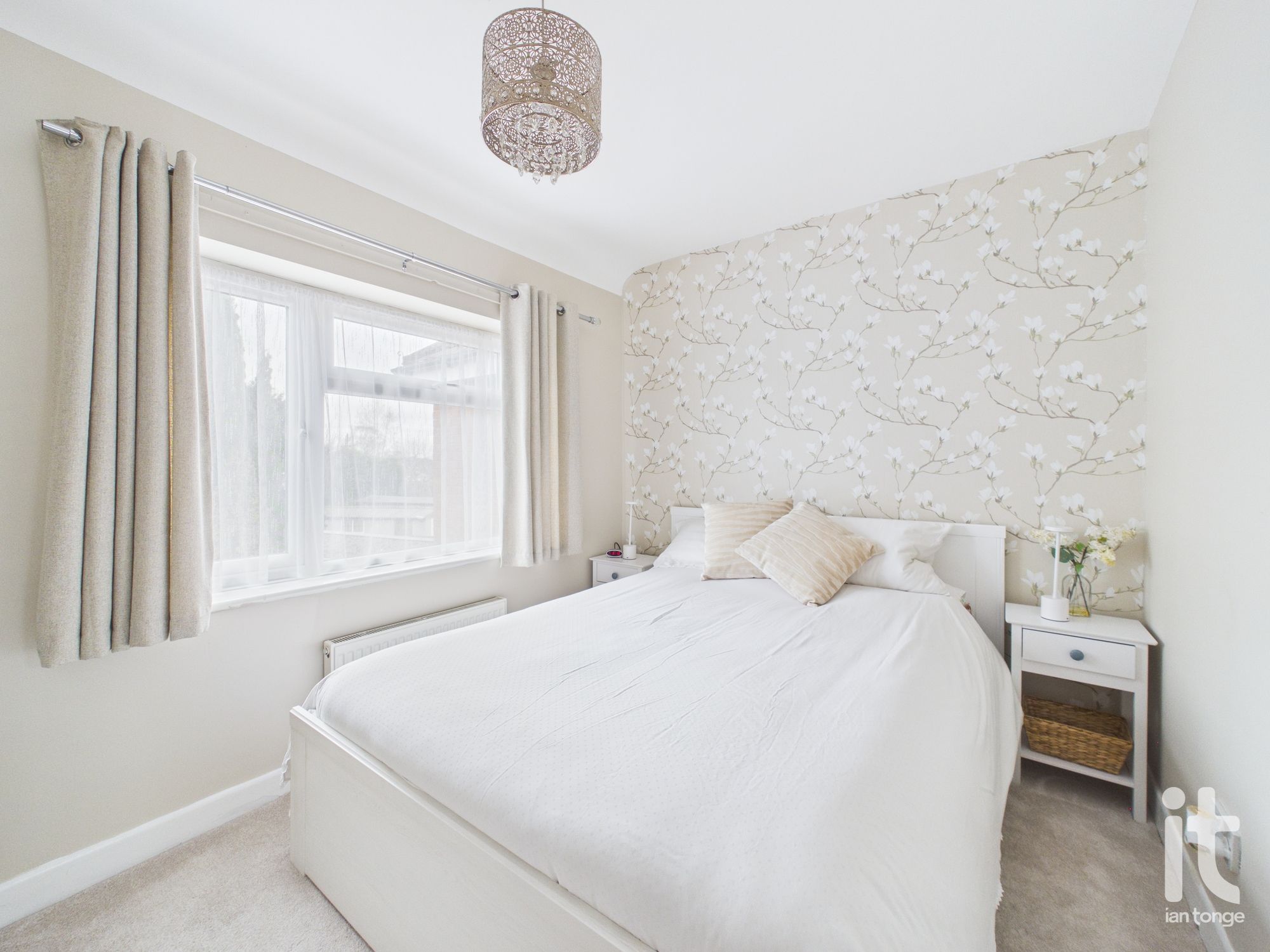 3 bedroom semi-detached house SSTC in Stockport - Photograph 31.