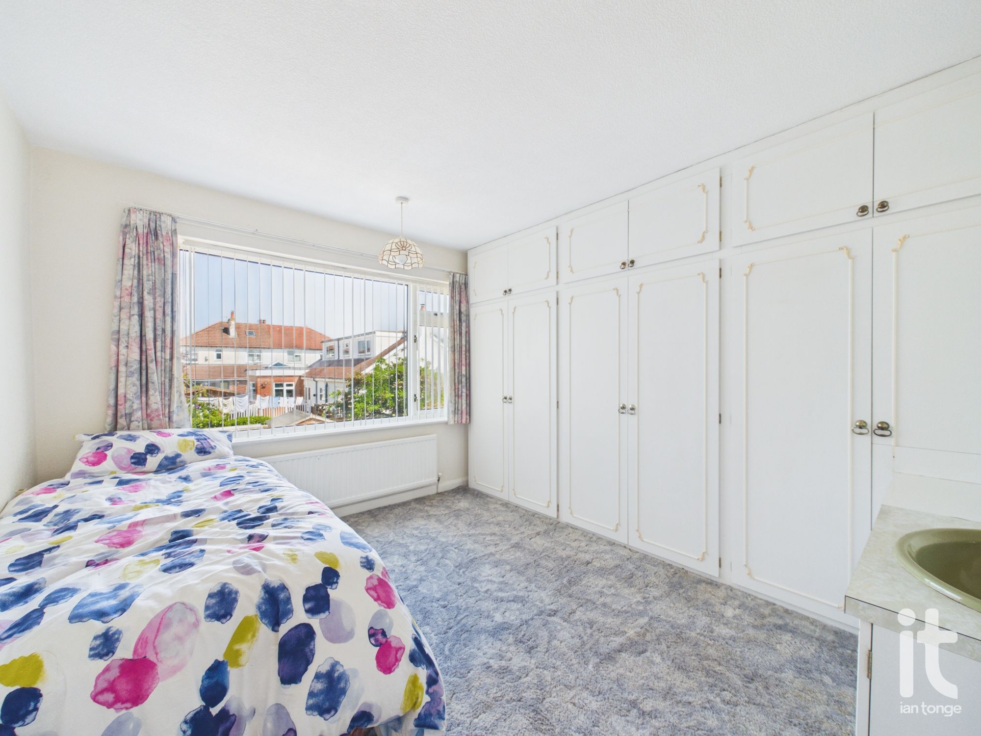 3 bedroom link detached house For Sale in Stockport - Photograph 16.