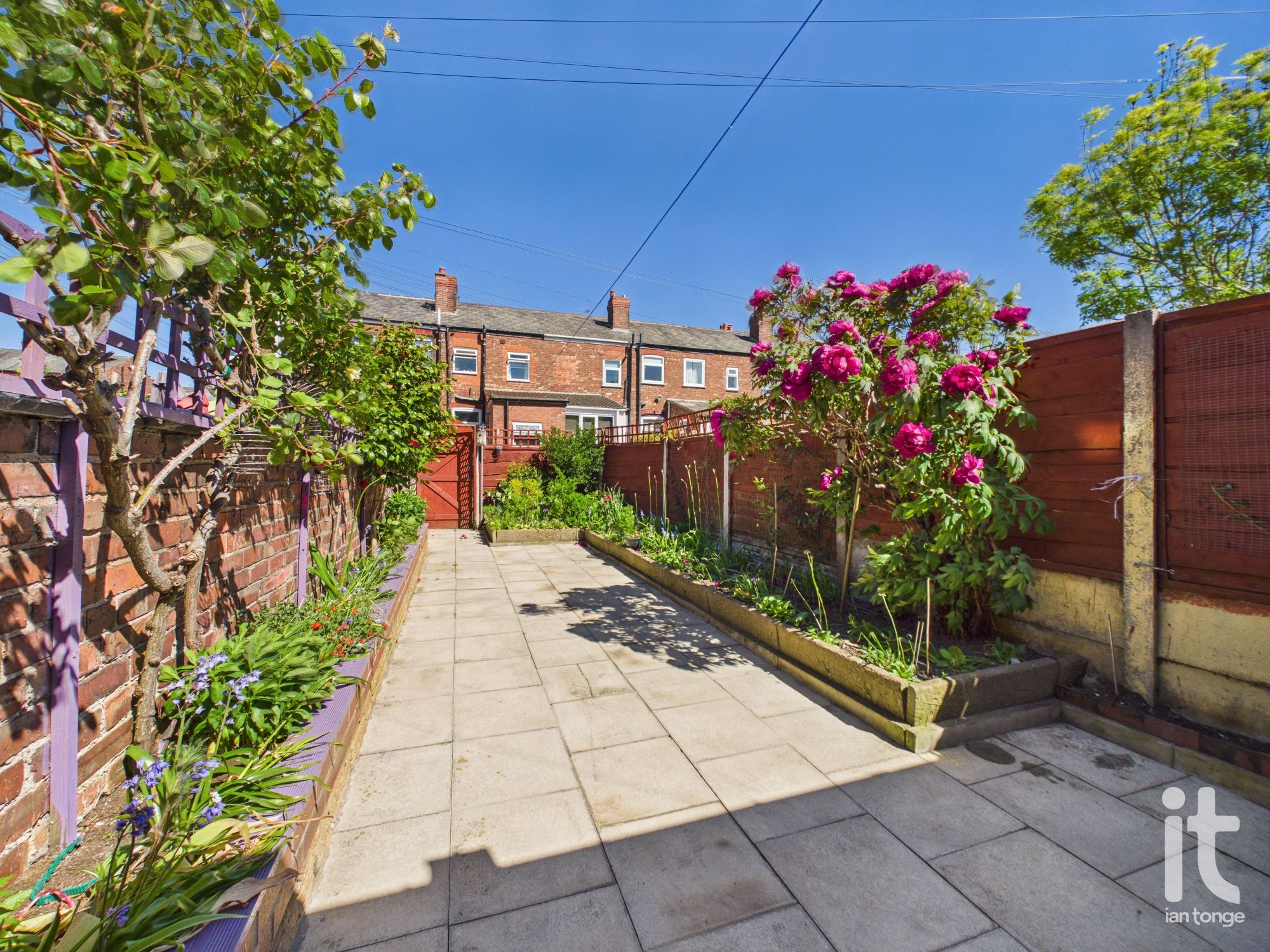 2 bedroom mid terraced house For Sale in Stockport - Photograph 10.