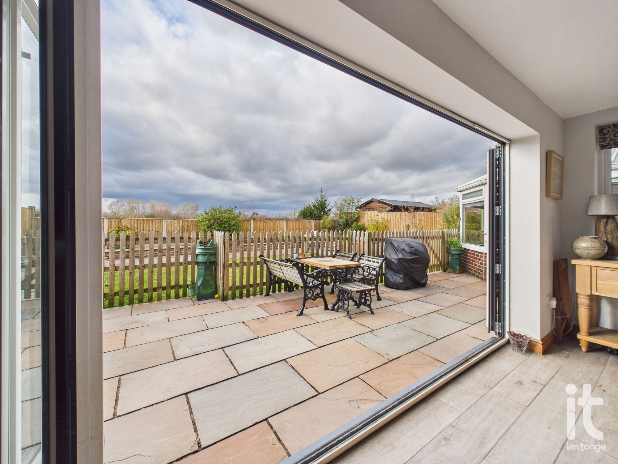 6 bedroom semi-detached house Under Offer in Stockport - Photograph 18.