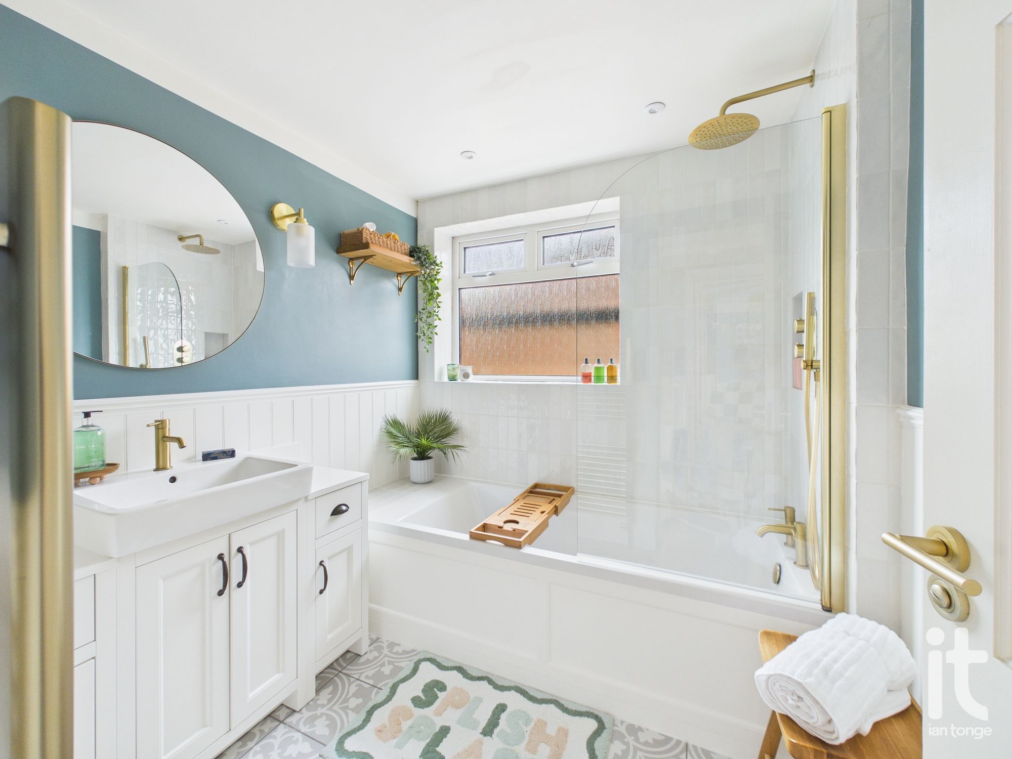 3 bedroom link detached house Under Offer in Stockport - Photograph 5.