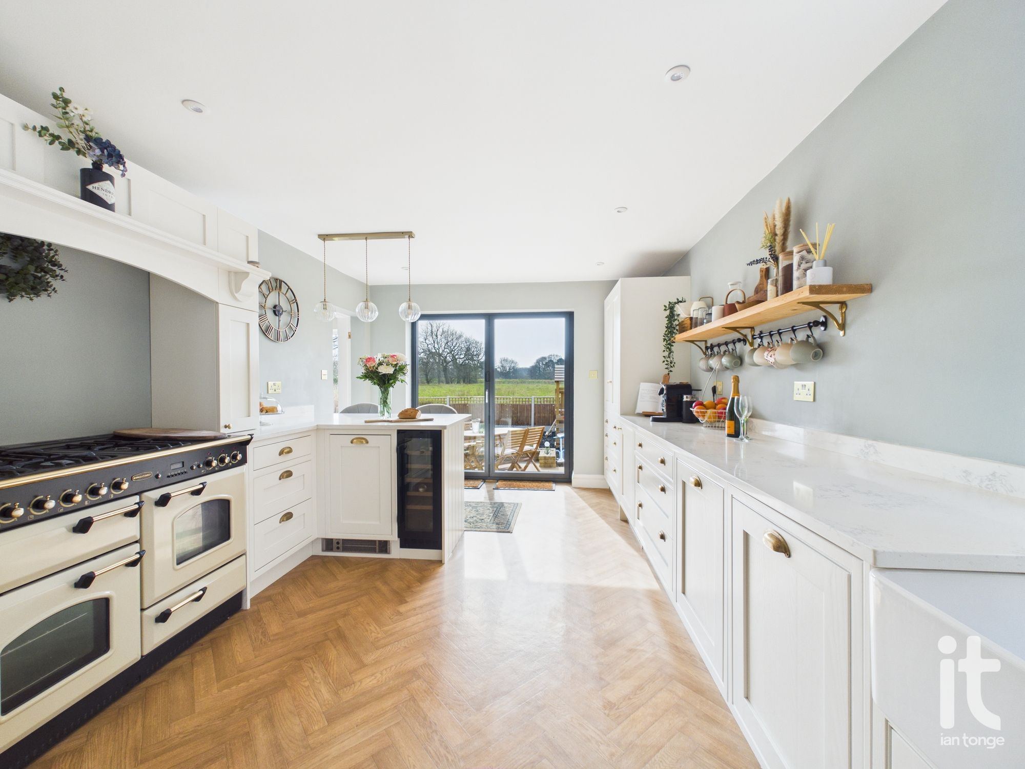 3 bedroom link detached house Under Offer in Stockport - Photograph 15.
