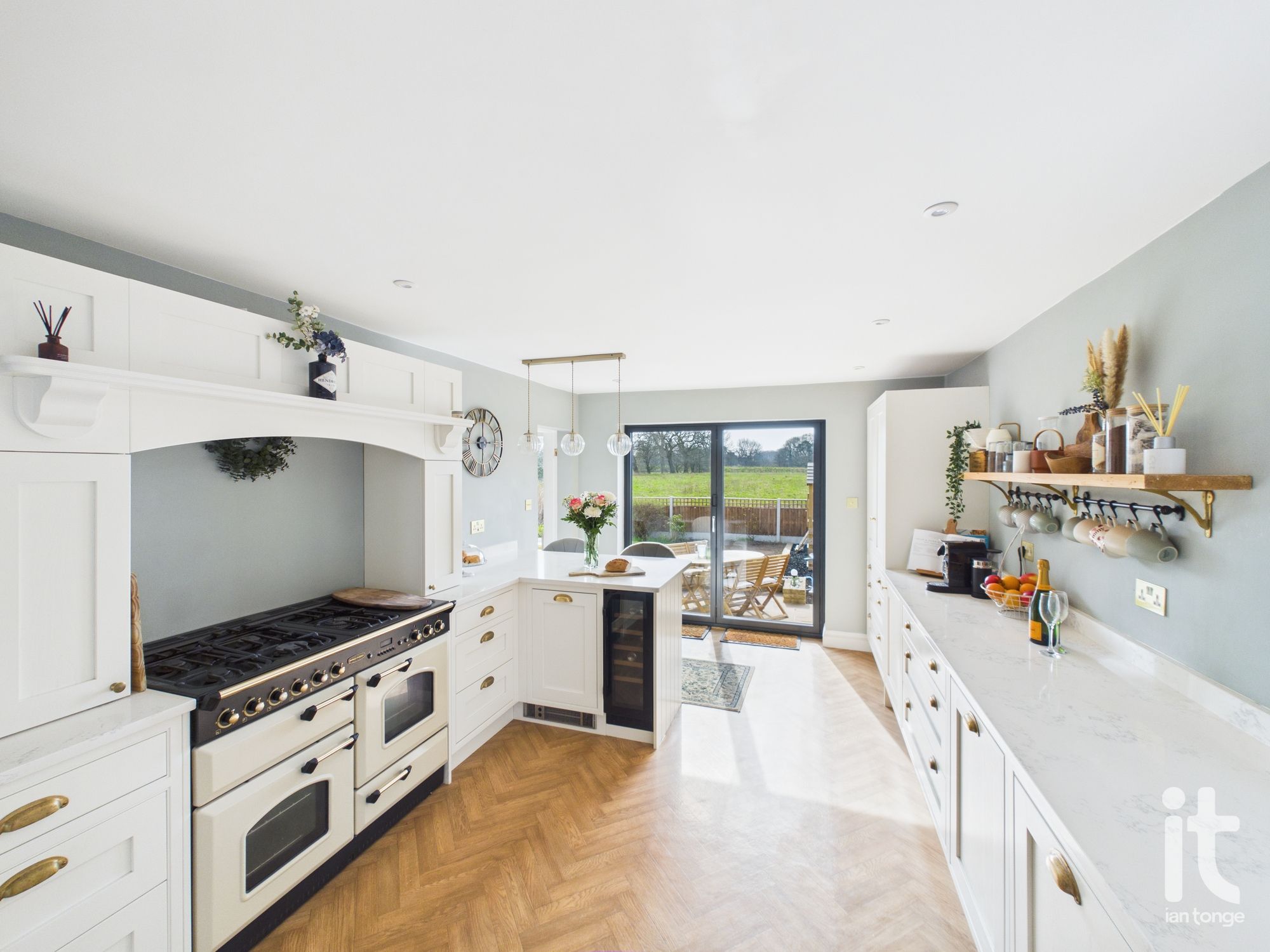 3 bedroom link detached house Under Offer in Stockport - Photograph 14.