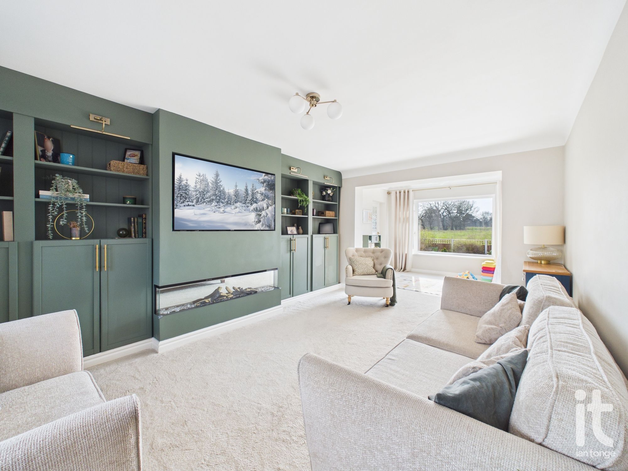 3 bedroom link detached house Under Offer in Stockport - Photograph 8.