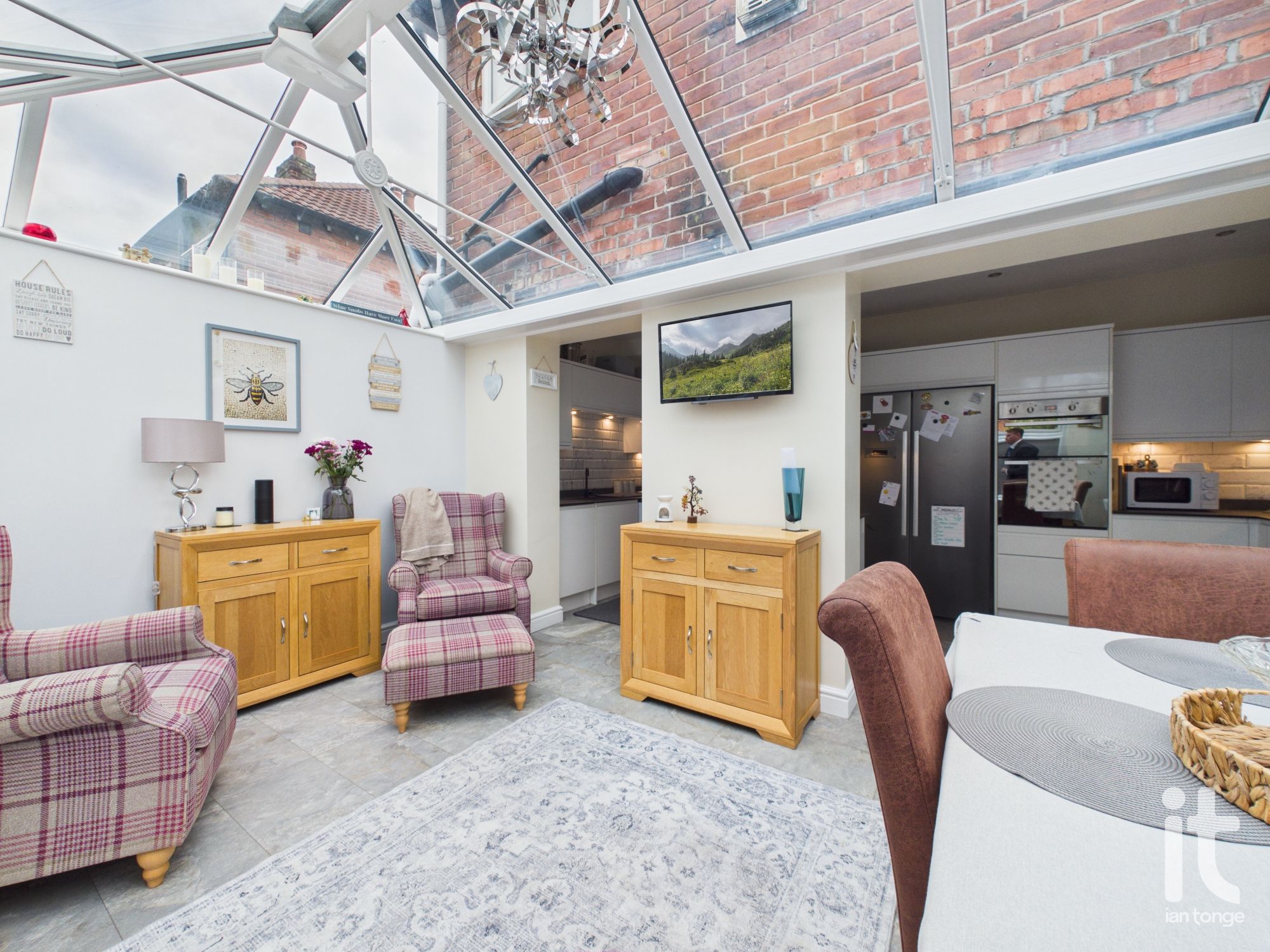 3 bedroom semi-detached house For Sale in Stockport - Photograph 12.