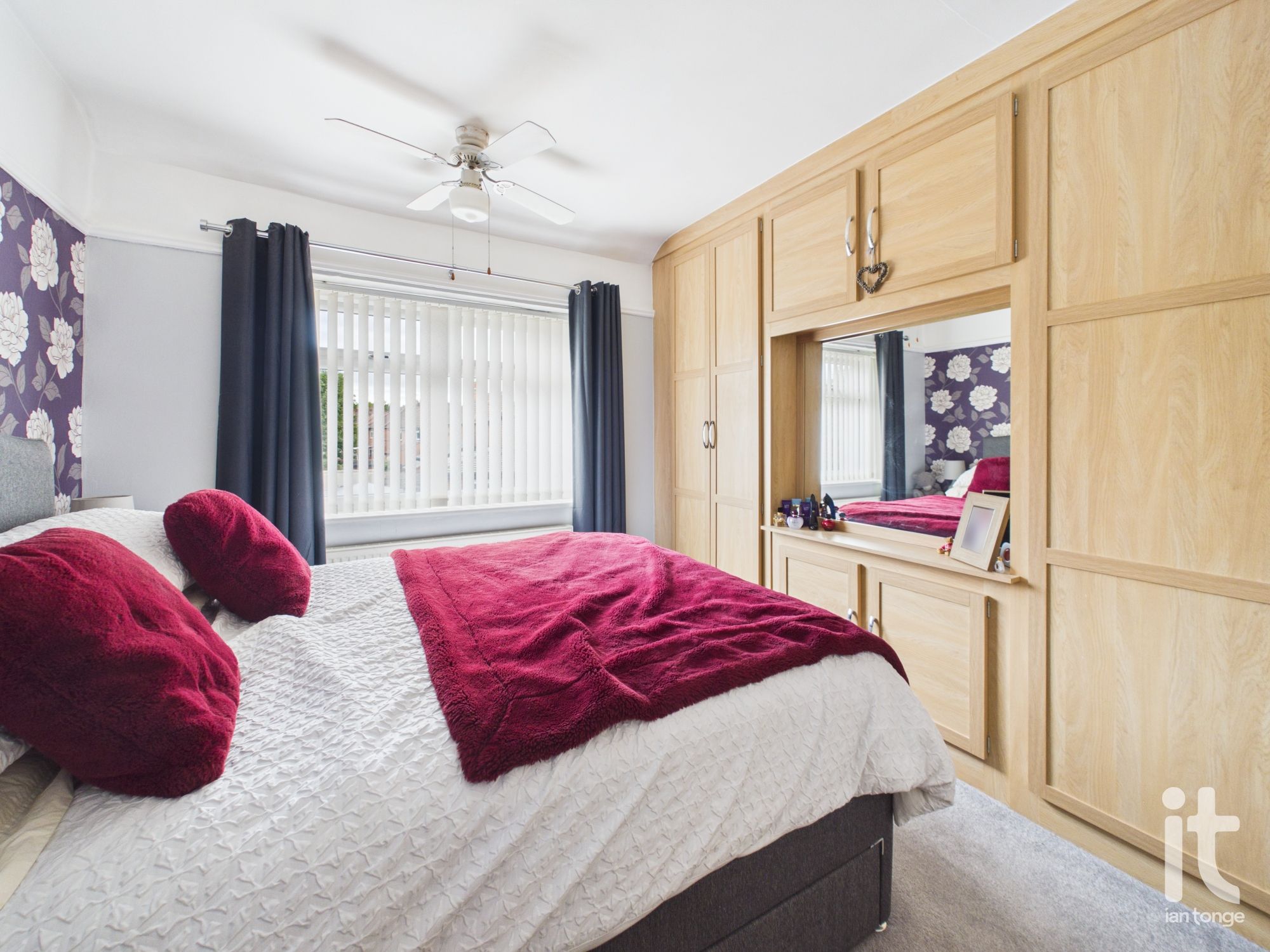 3 bedroom semi-detached house For Sale in Stockport - Photograph 18.