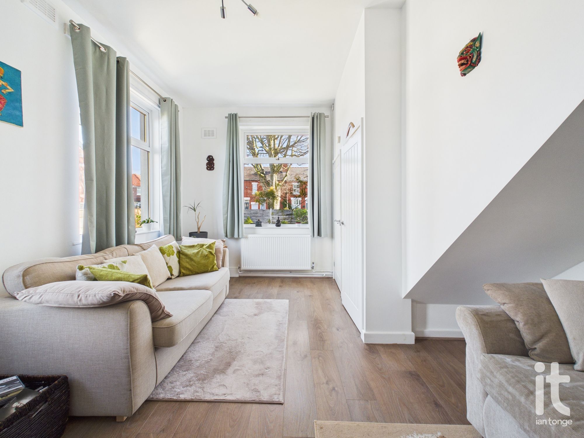 3 bedroom end terraced house Under Offer in Stockport - Photograph 7.