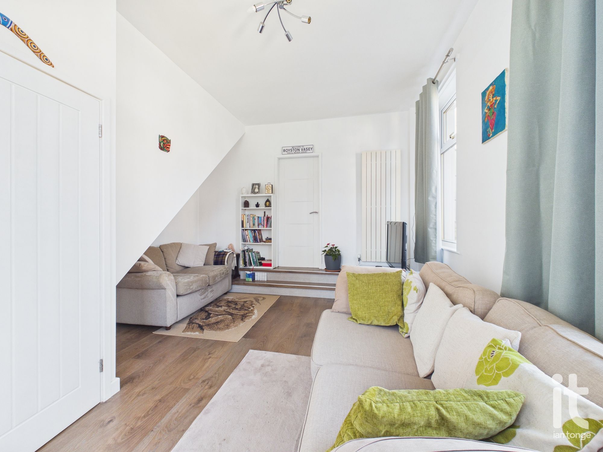 3 bedroom end terraced house Under Offer in Stockport - Photograph 8.