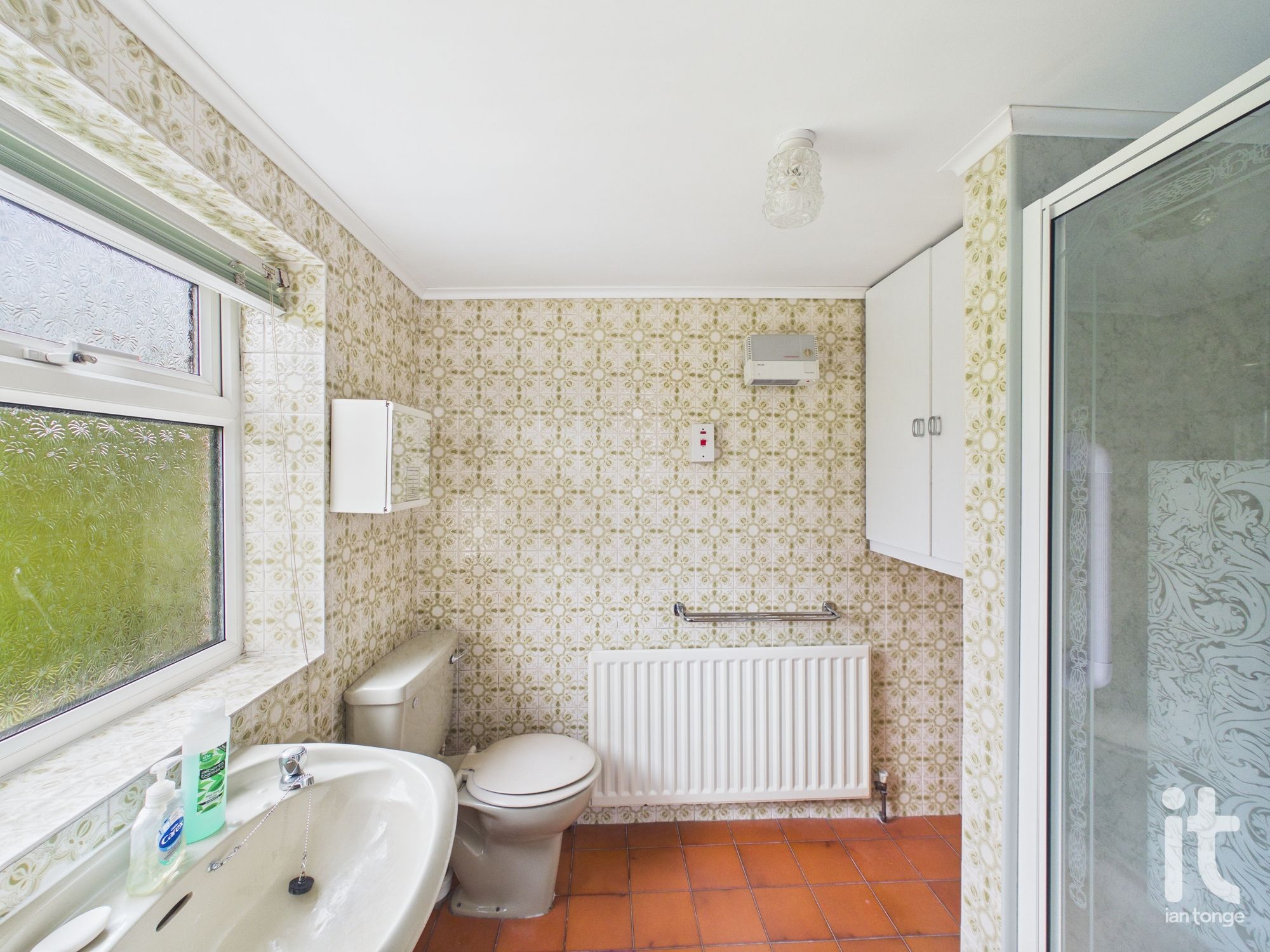 4 bedroom detached house Under Offer in Stockport - Photograph 11.