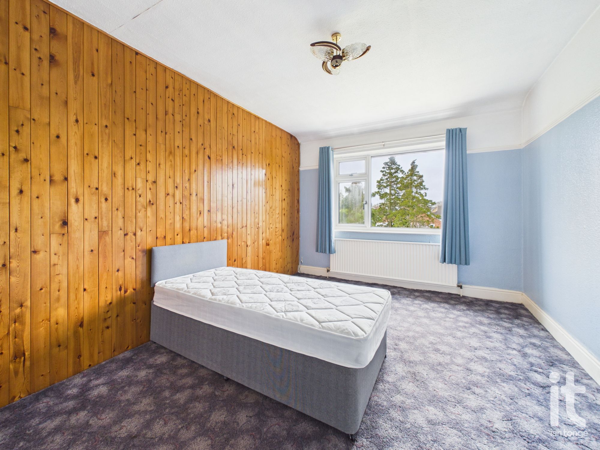 4 bedroom detached house Under Offer in Stockport - Photograph 15.