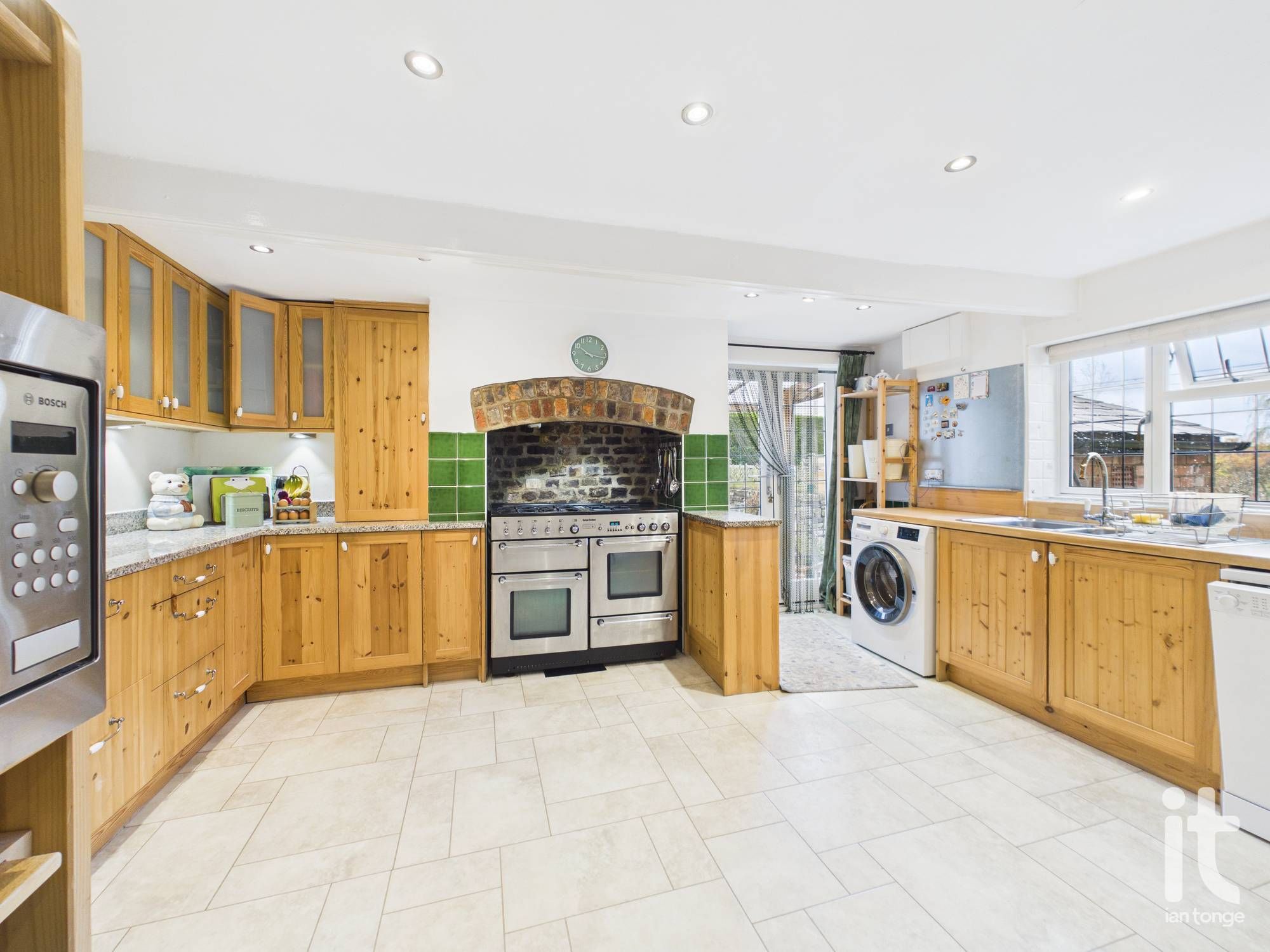 3 bedroom mid terraced house For Sale in Stockport - Photograph 9.