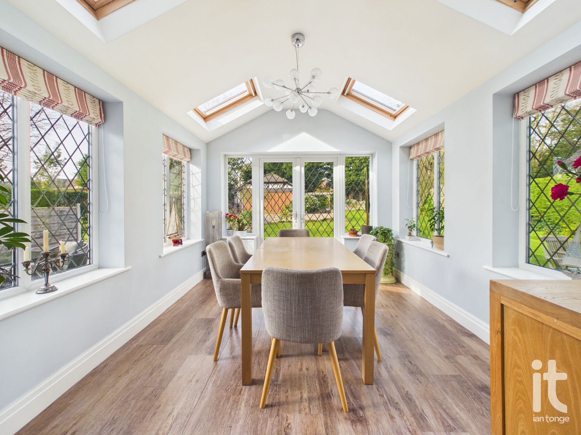 4 bedroom detached house For Sale in Stockport - Photograph 5.