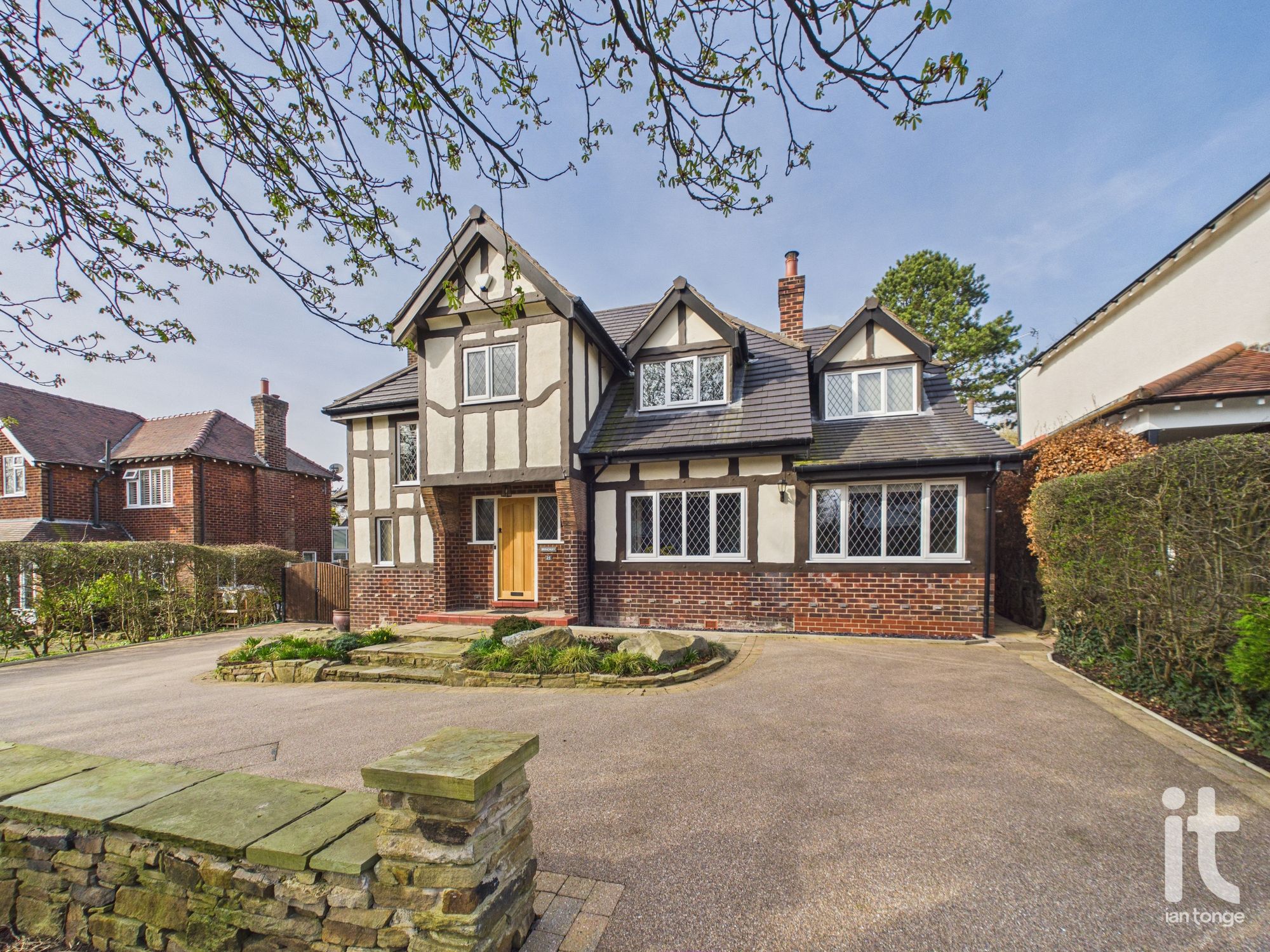 4 bedroom detached house For Sale in Stockport - Photograph 1.