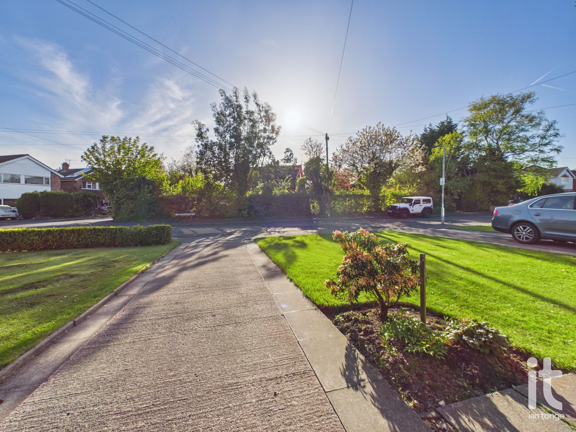 3 bedroom link detached house Under Offer in Stockport - Photograph 18.