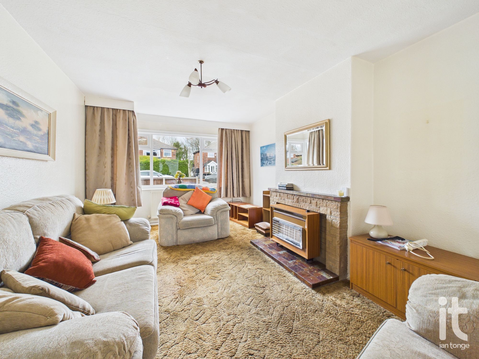 3 bedroom semi-detached house Under Offer in Stockport - Photograph 2.