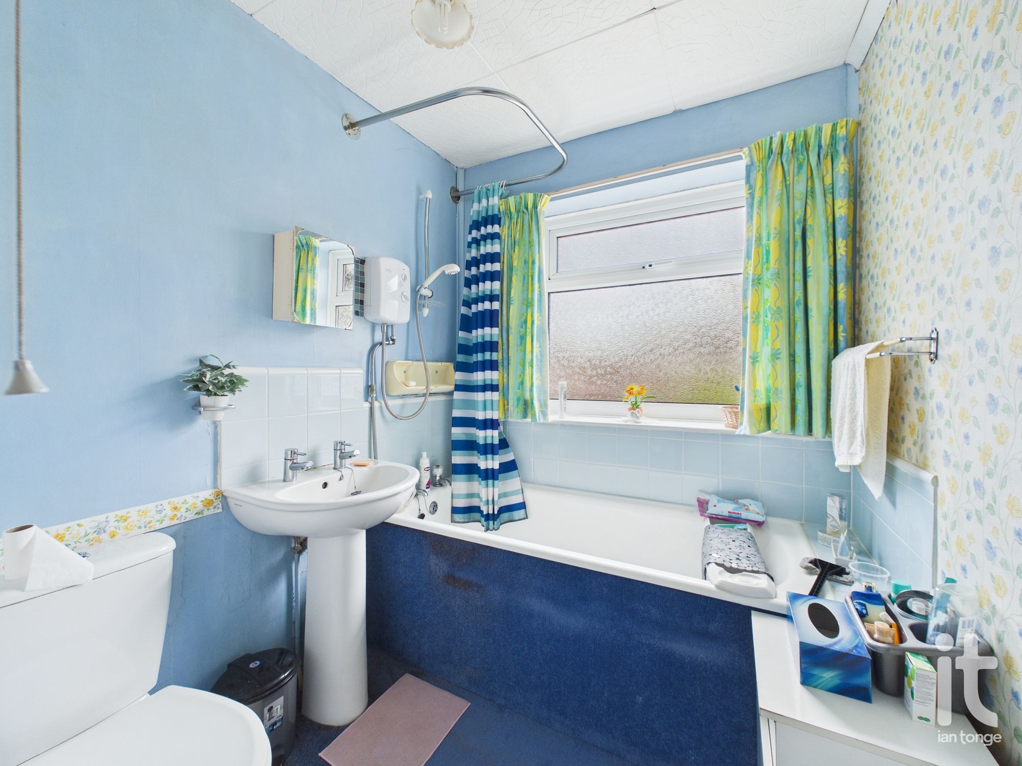 3 bedroom semi-detached house Under Offer in Stockport - Photograph 10.