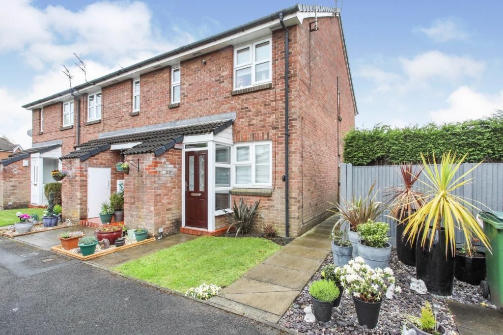 1 bedroom apartment flat/apartment For Sale in Stockport - Property photograph.