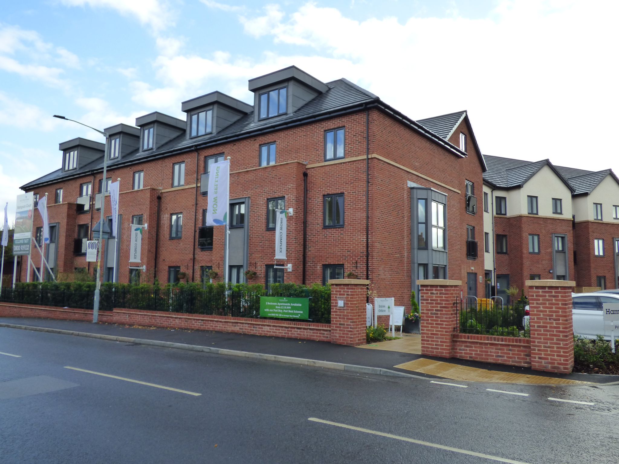 2 bedroom apartment flat/apartment To Let in Stockport - Front shot.