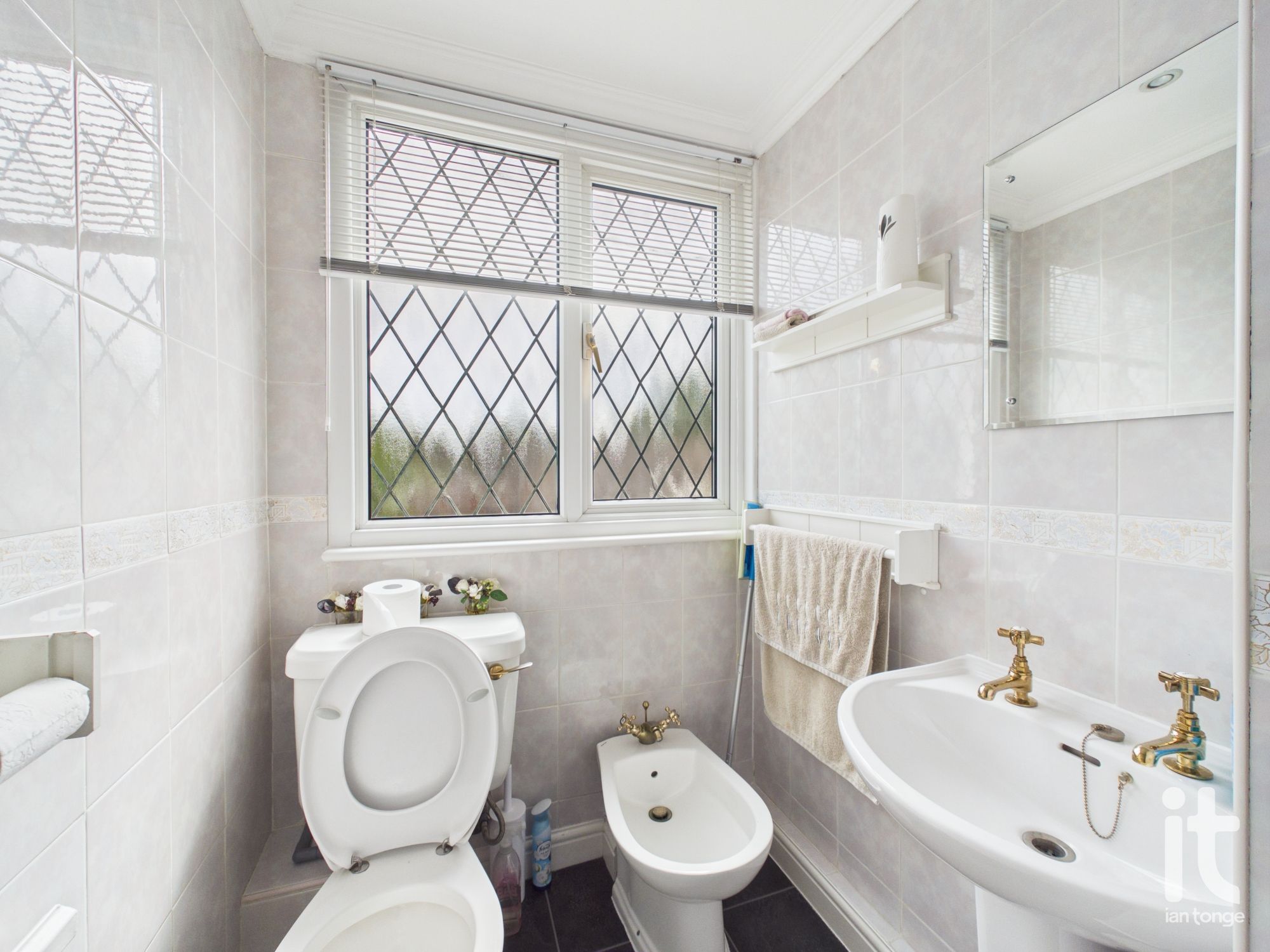 4 bedroom semi-detached house For Sale in Stockport - Photograph 24.
