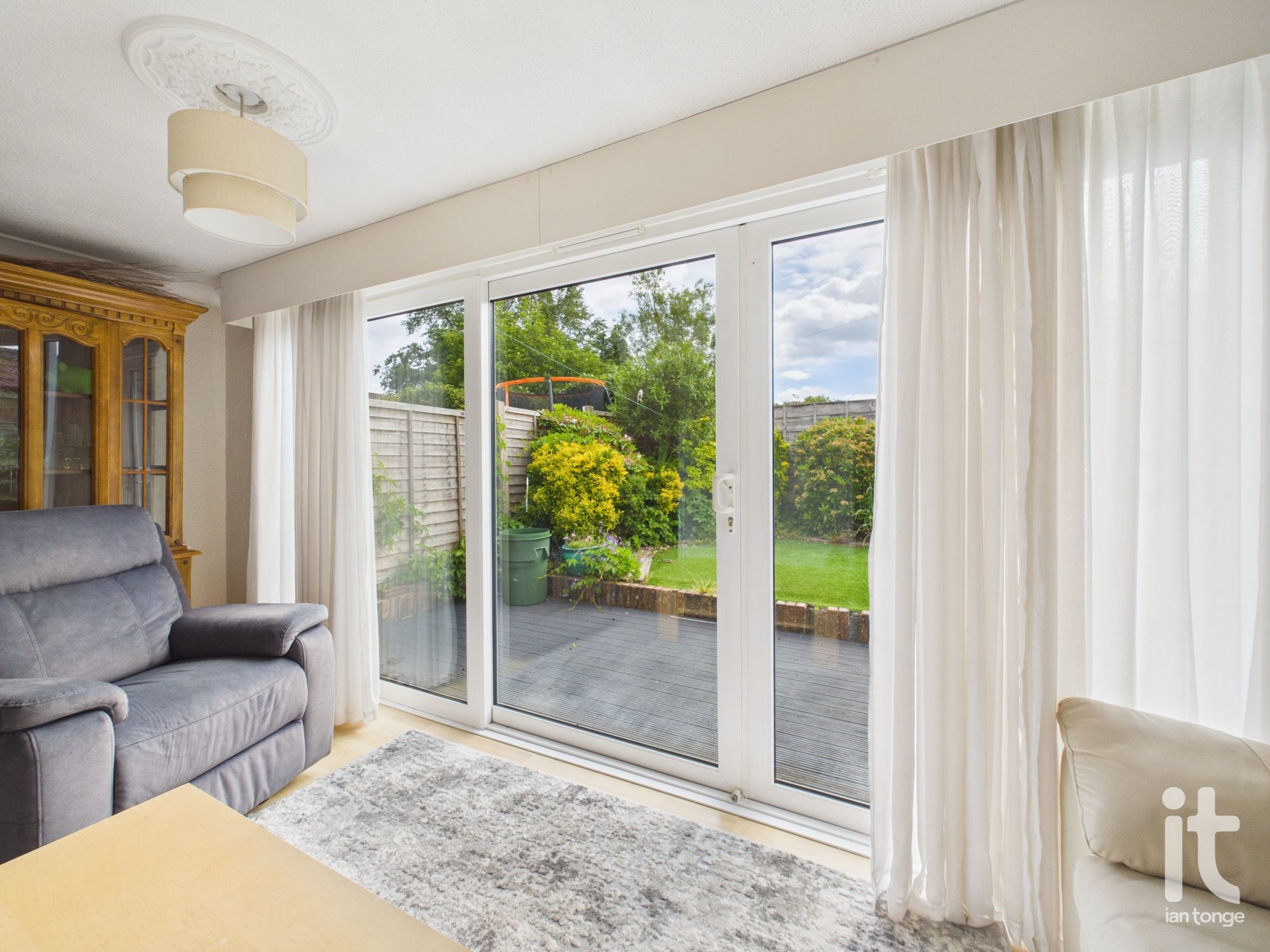 4 bedroom semi-detached house For Sale in Stockport - Photograph 12.