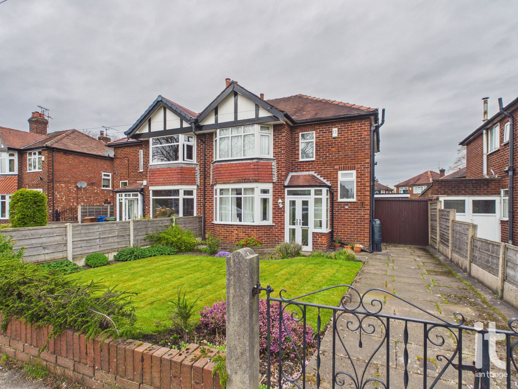 3 bedroom semi-detached house For Sale in Stockport - Photograph 1.