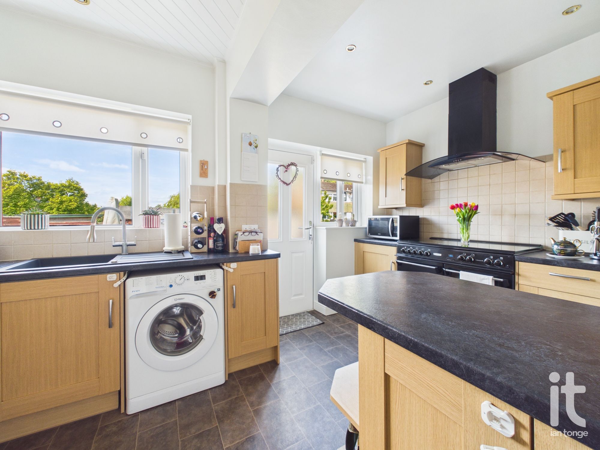 3 bedroom semi-detached house For Sale in Stockport - Photograph 4.