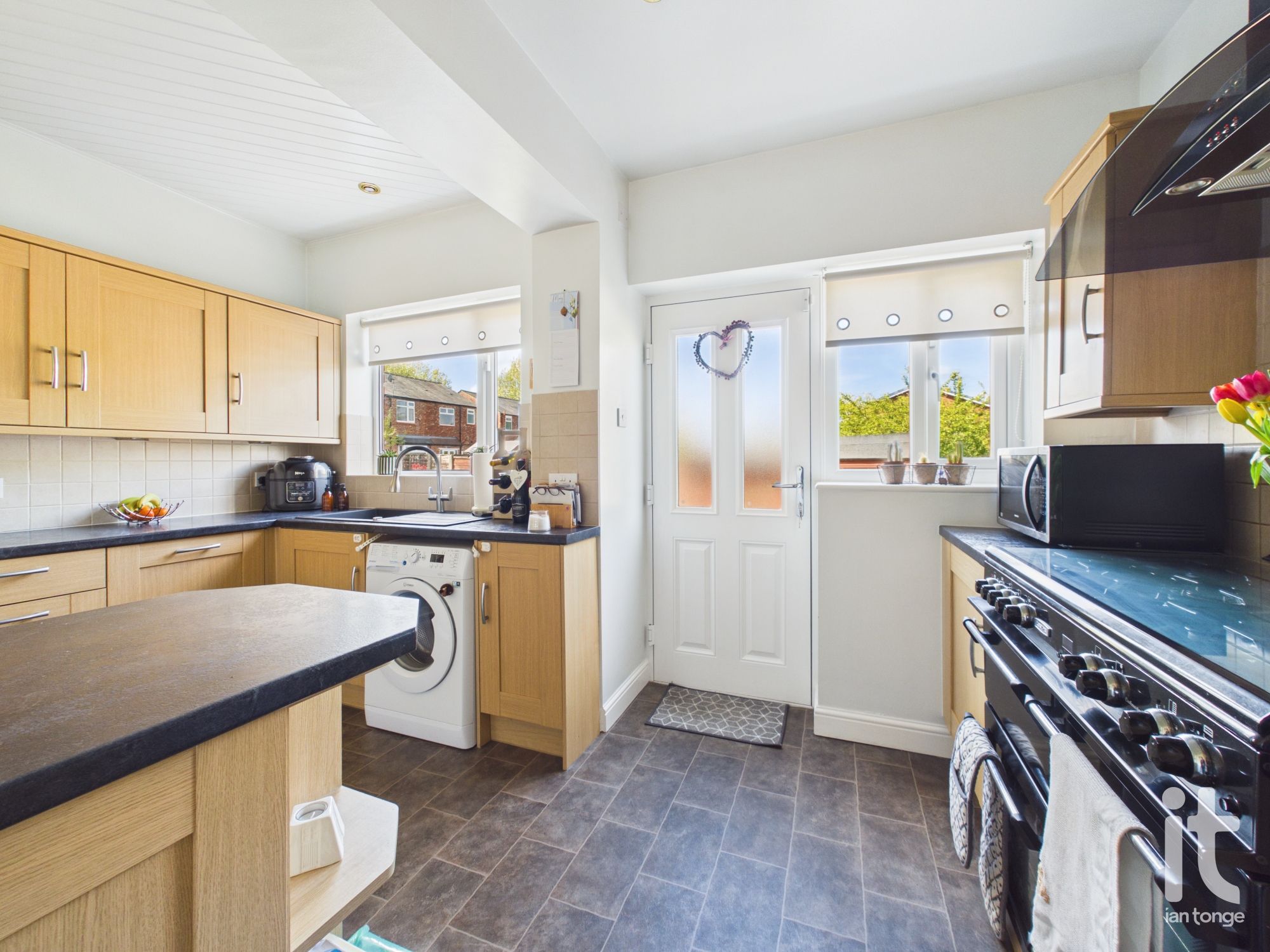 3 bedroom semi-detached house For Sale in Stockport - Photograph 13.