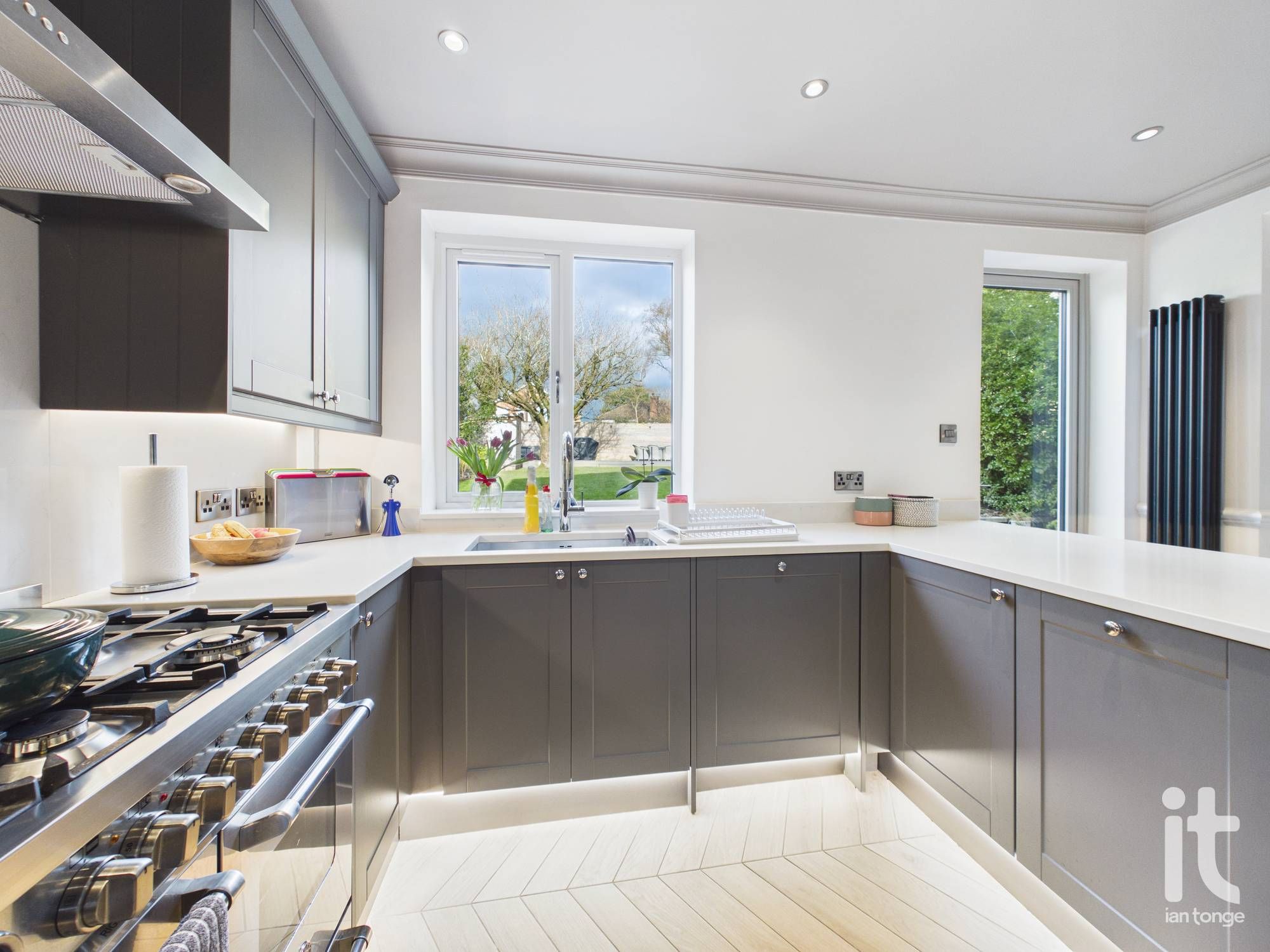 4 bedroom detached house For Sale in Stockport - Photograph 8.