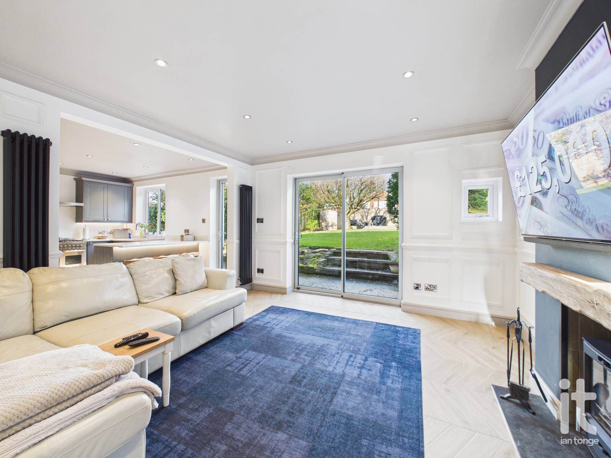 4 bedroom detached house For Sale in Stockport - Photograph 3.