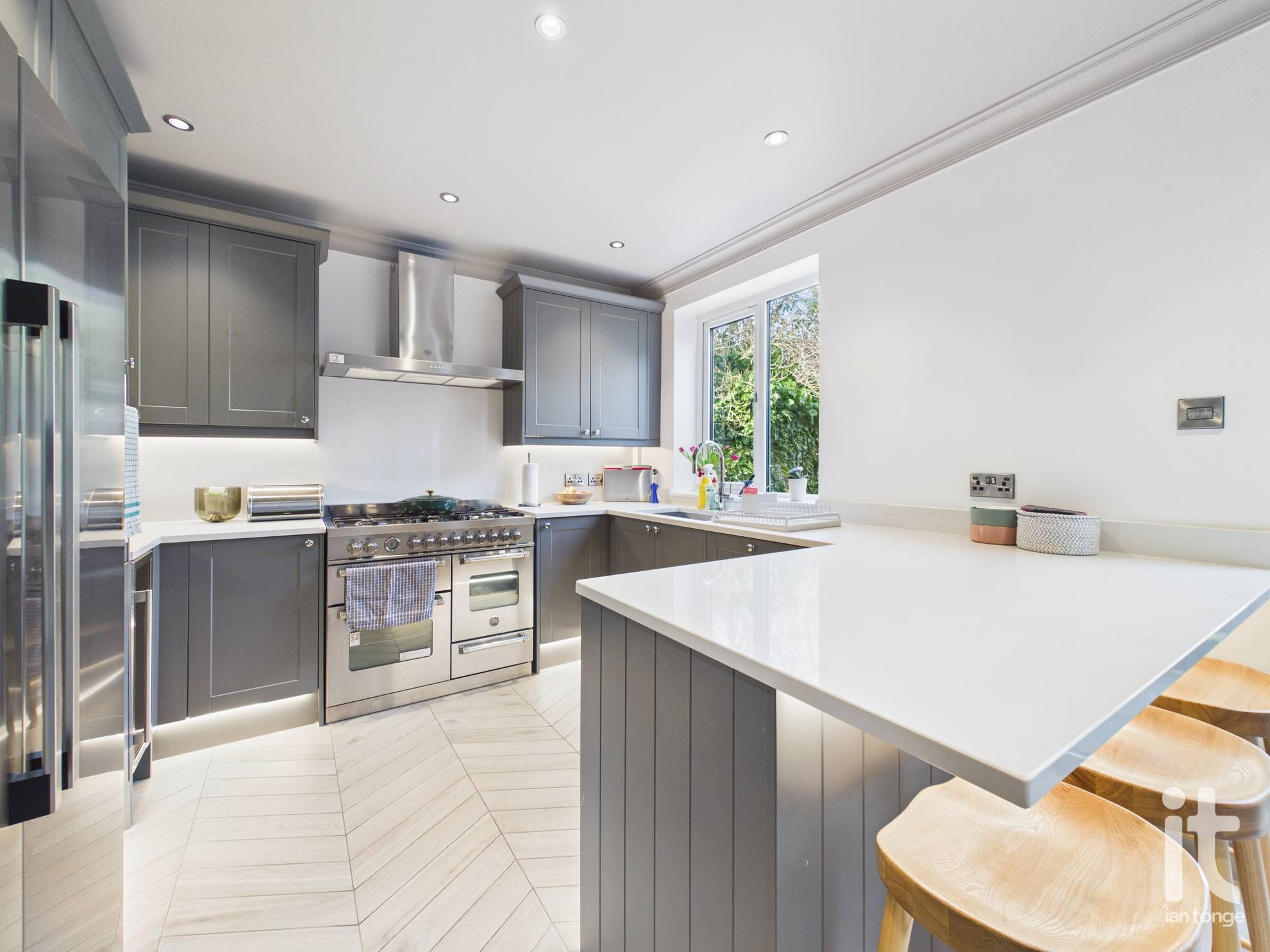 4 bedroom detached house For Sale in Stockport - Photograph 6.