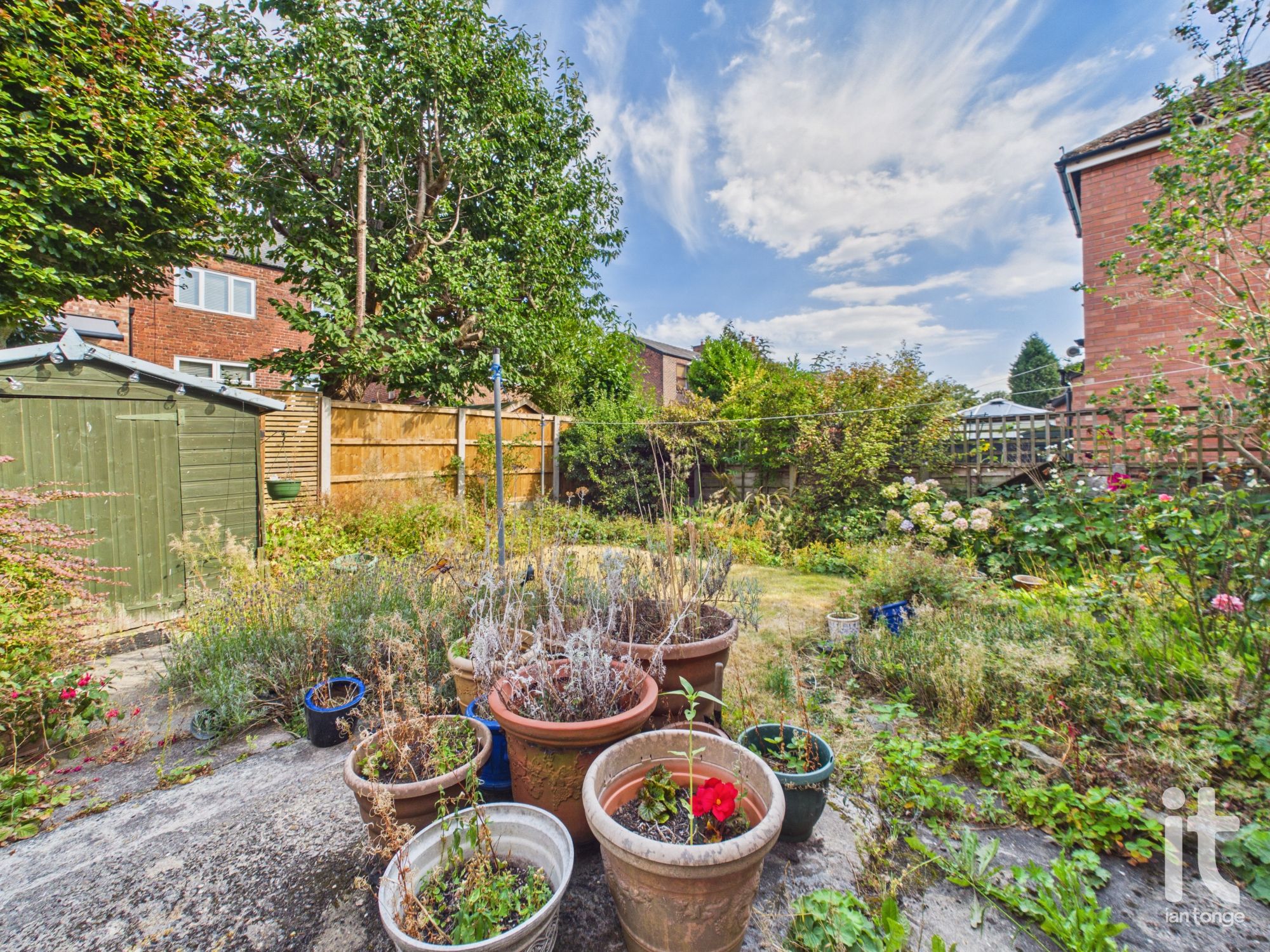 3 bedroom detached house For Sale in Stockport - Photograph 13.