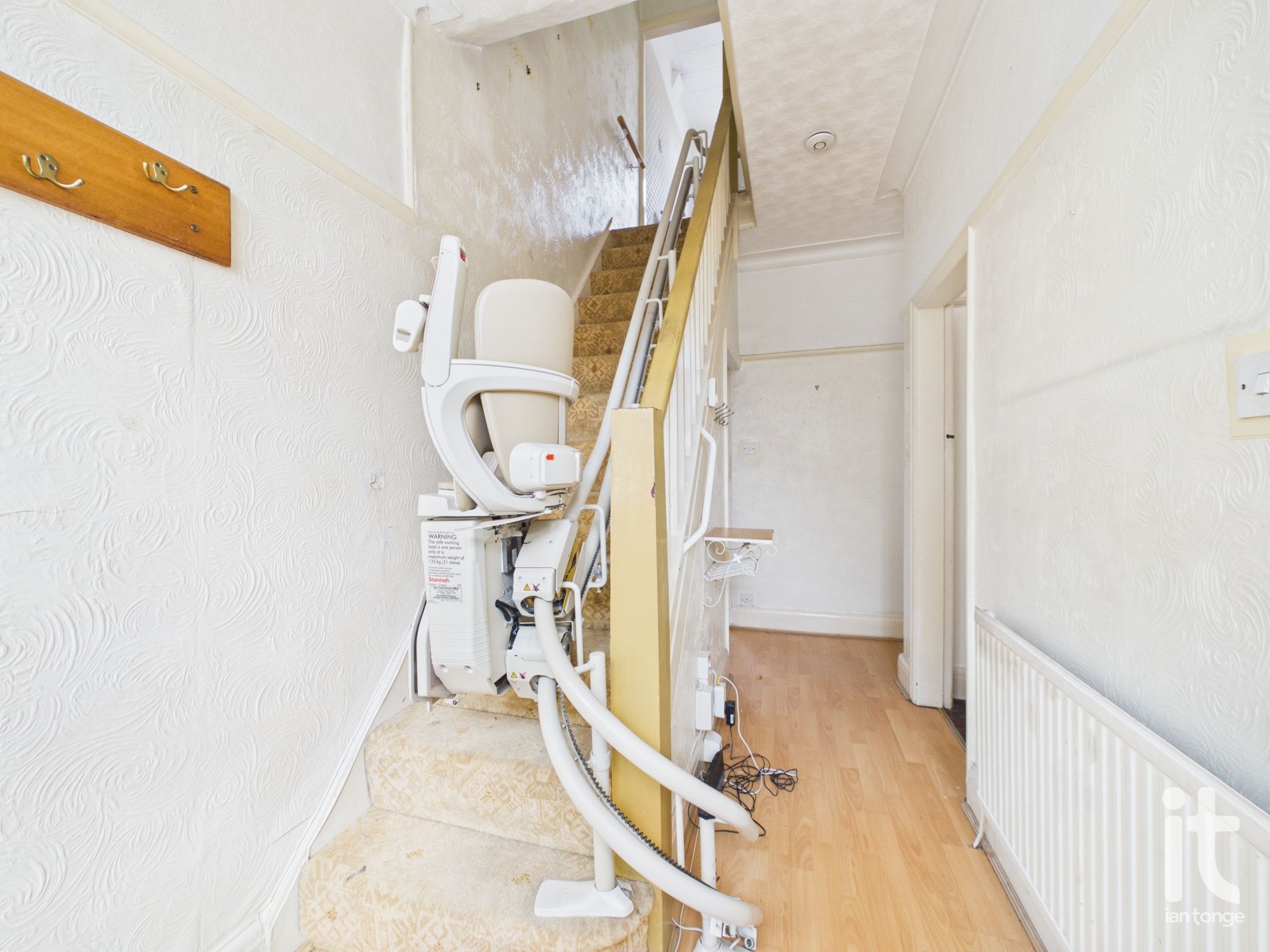3 bedroom detached house For Sale in Stockport - Photograph 5.