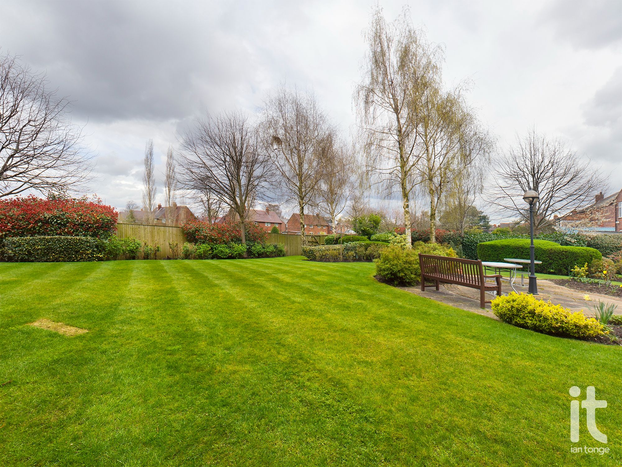 2 bedroom flat flat/apartment For Sale in Stockport - Photograph 14.
