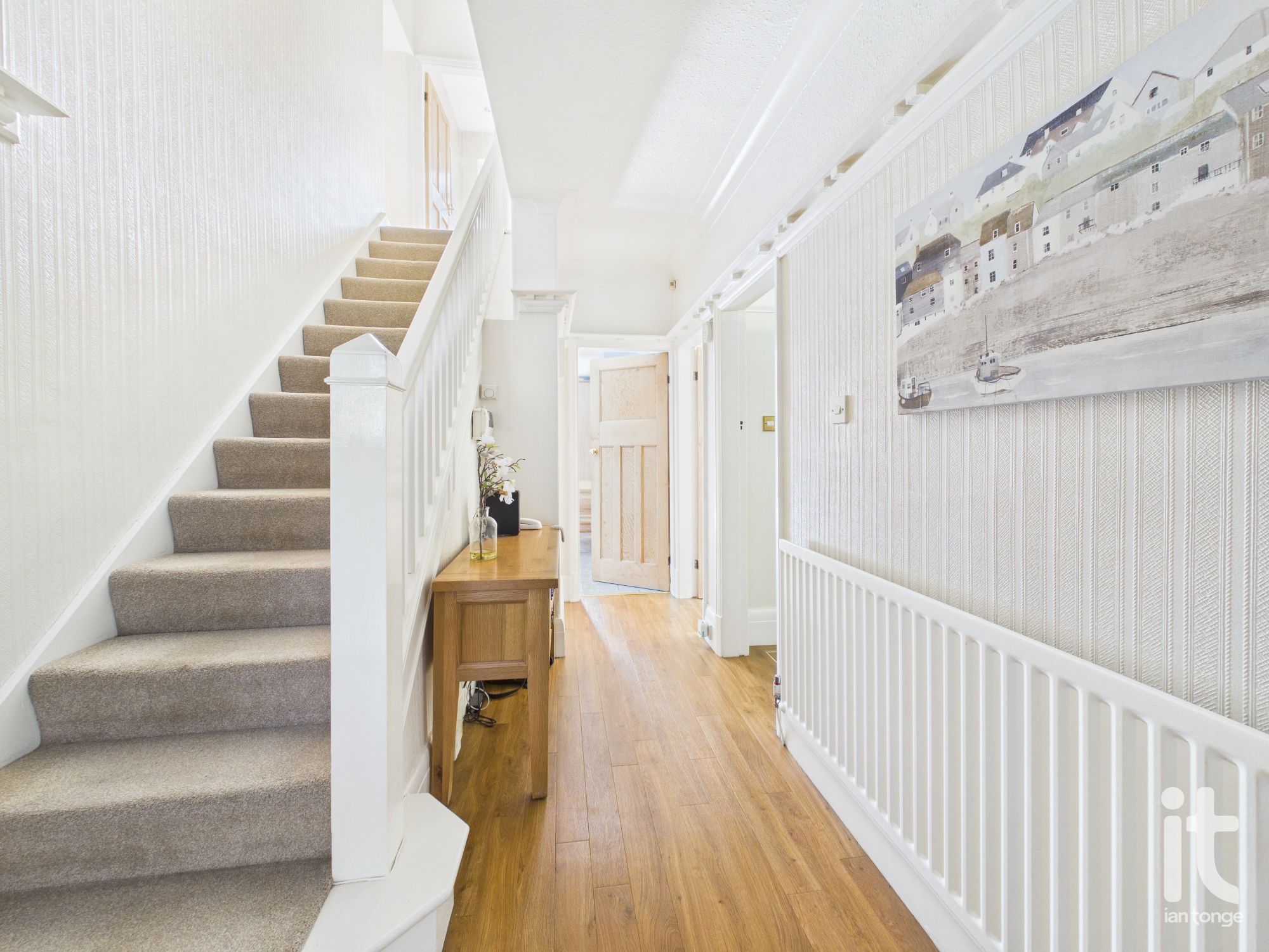 4 bedroom semi-detached house For Sale in Stockport - Photograph 7.