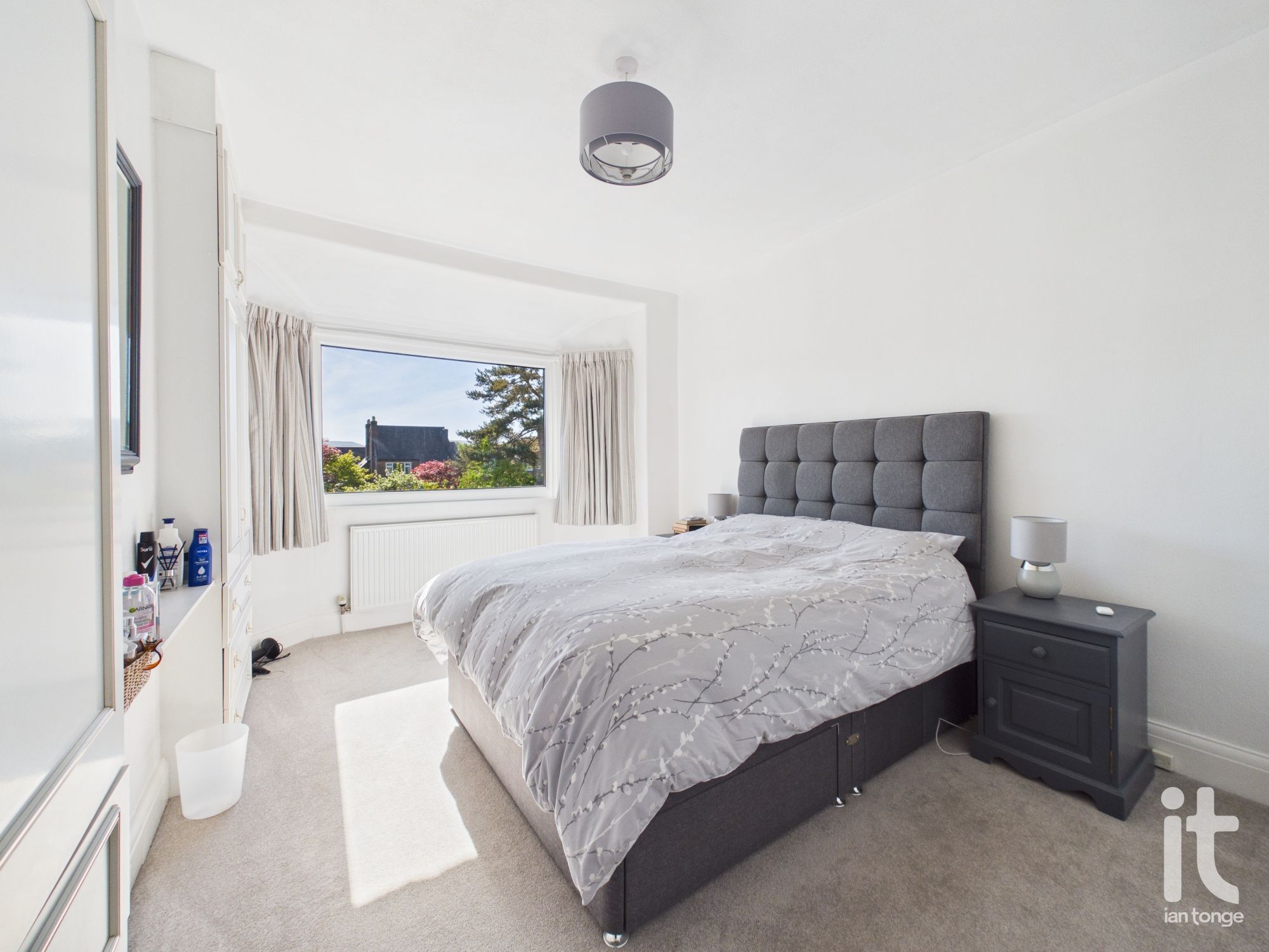 4 bedroom semi-detached house For Sale in Stockport - Photograph 14.