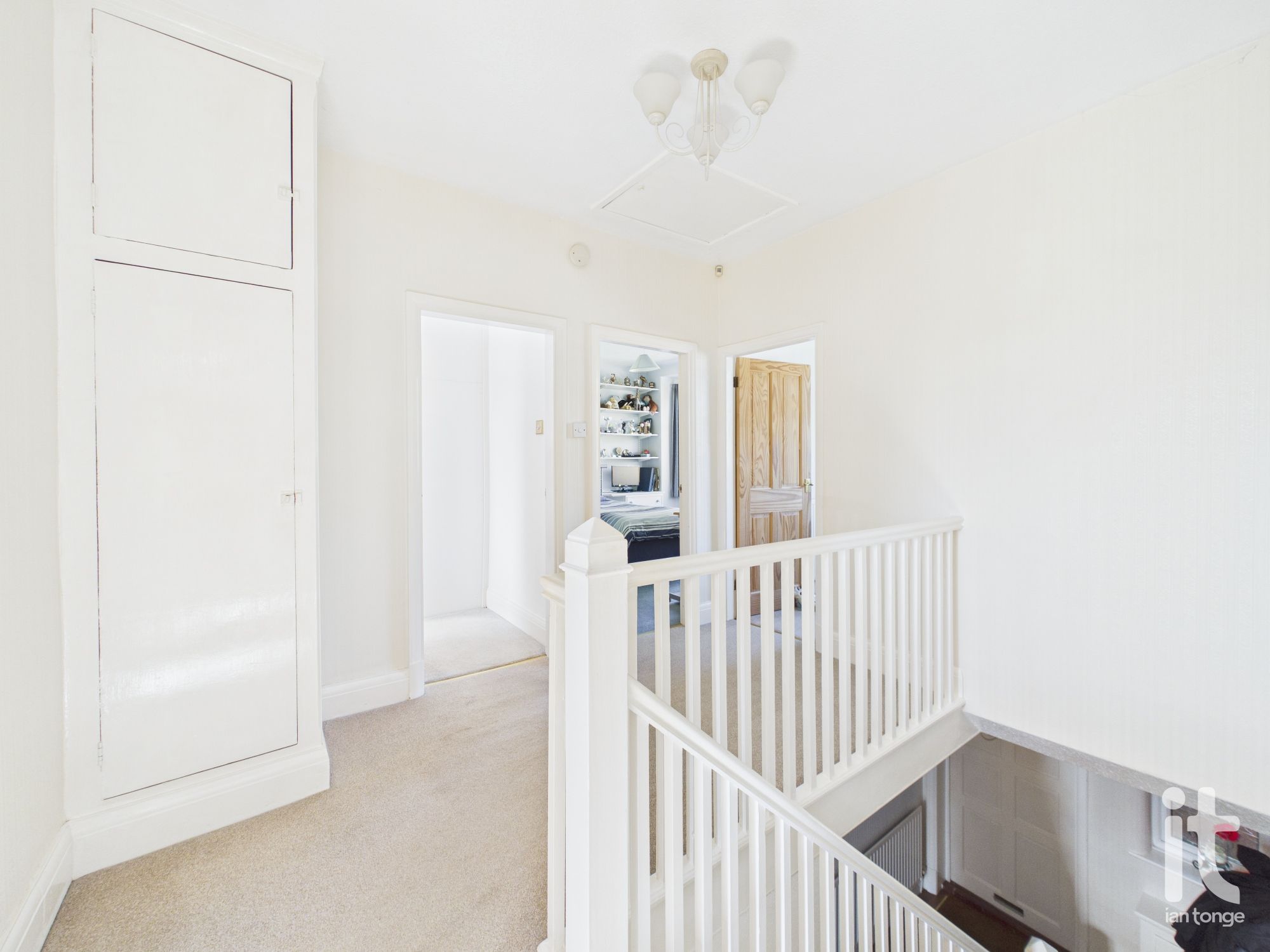 4 bedroom semi-detached house For Sale in Stockport - Photograph 12.