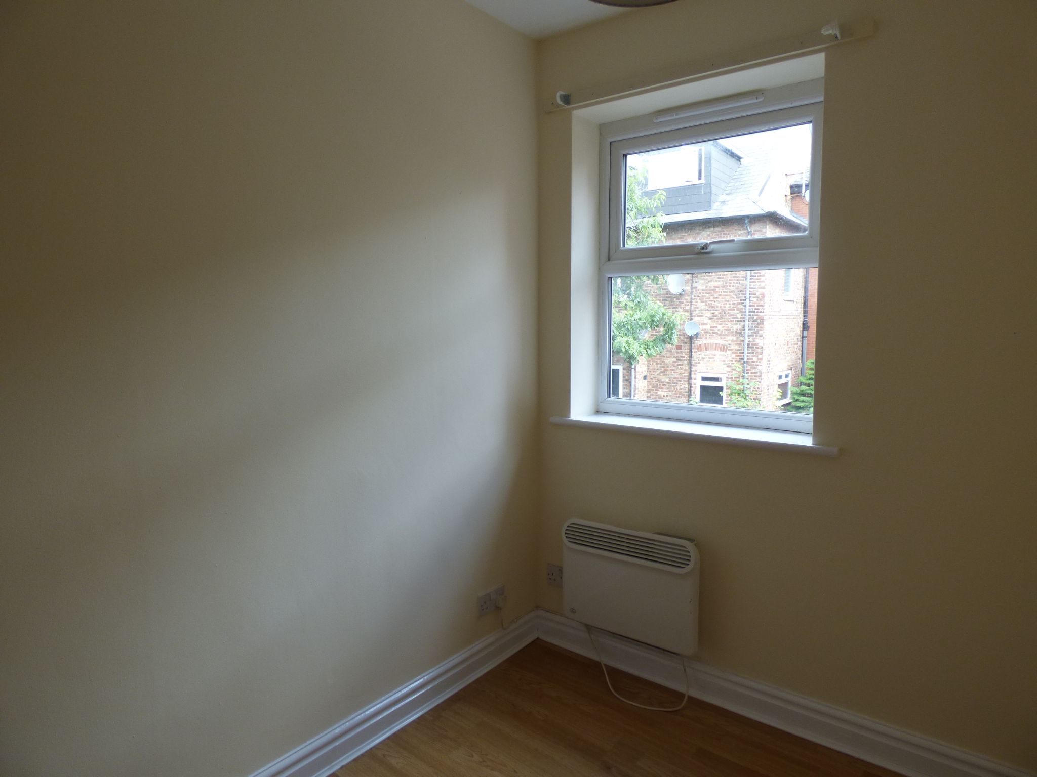 2 bedroom apartment flat/apartment For Sale in Manchester - Photograph 8.